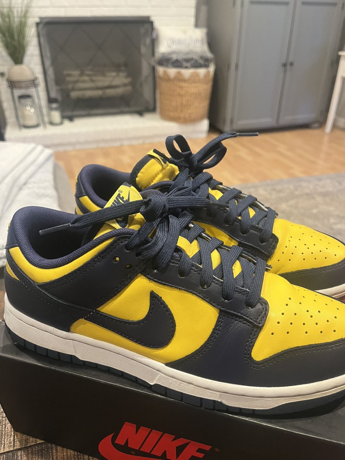 Nike Nike Dunk Low “Michigan” size 8 Size US 8 / EU 41 - 4 Thumbnail