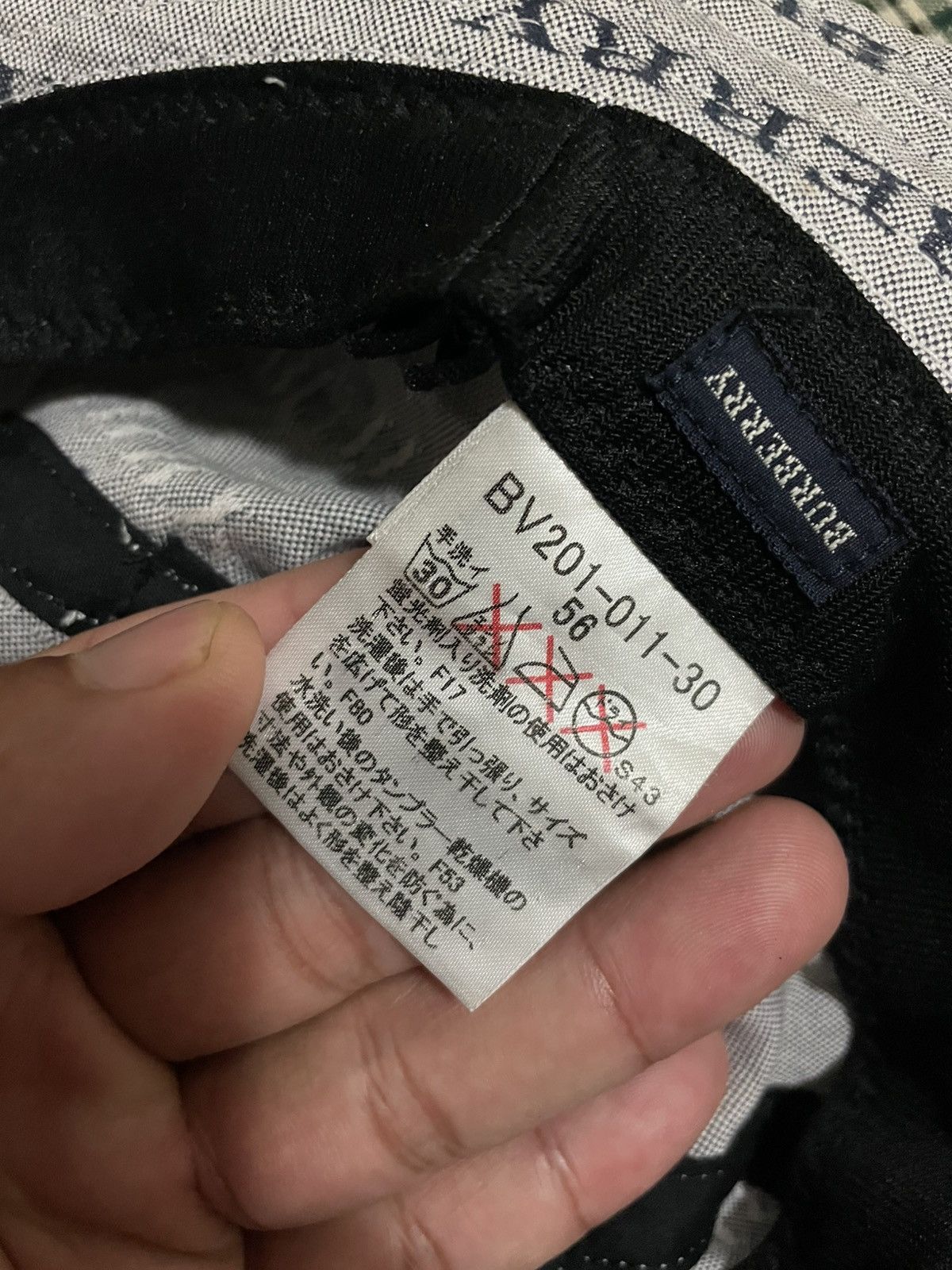 Burberry Burberry Hat Full Print Design Size ONE SIZE - 3 Thumbnail