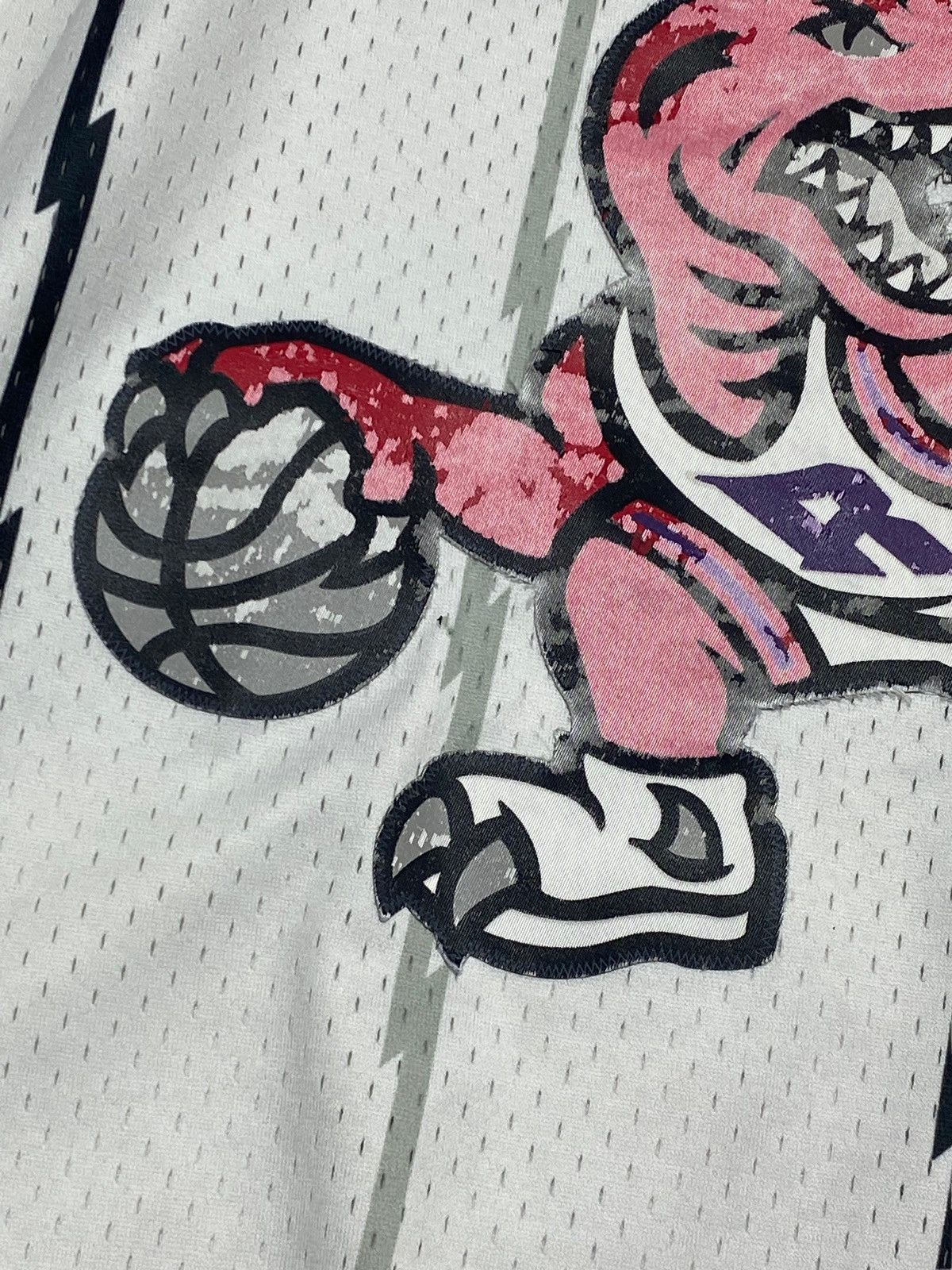 Mitchell & Ness Vintage RAPTORS CARTER NBA Distressed Tank Top Jersey Size US L / EU 52-54 / 3 - 11 Thumbnail