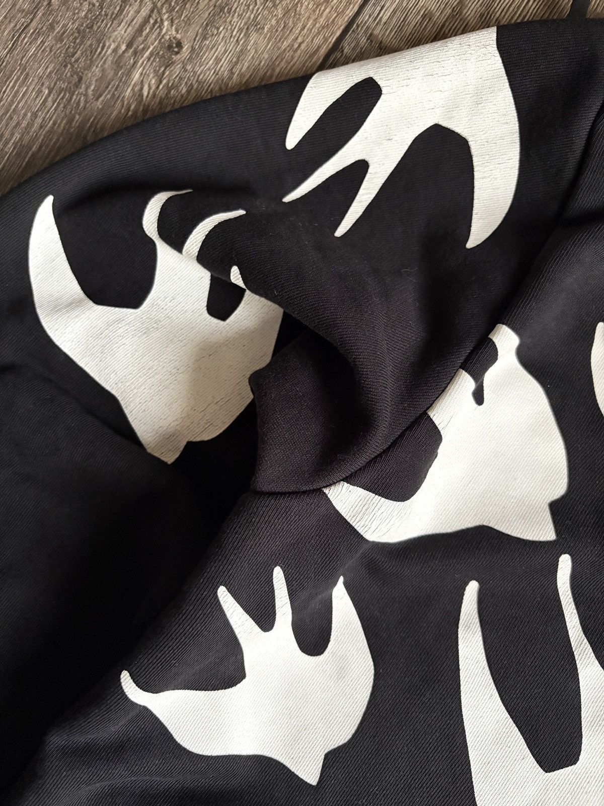 Alexander McQueen Alexander McQueen Swallow Multi Logo Black Designer Hoodie Size US L / EU 52-54 / 3 - 18 Thumbnail