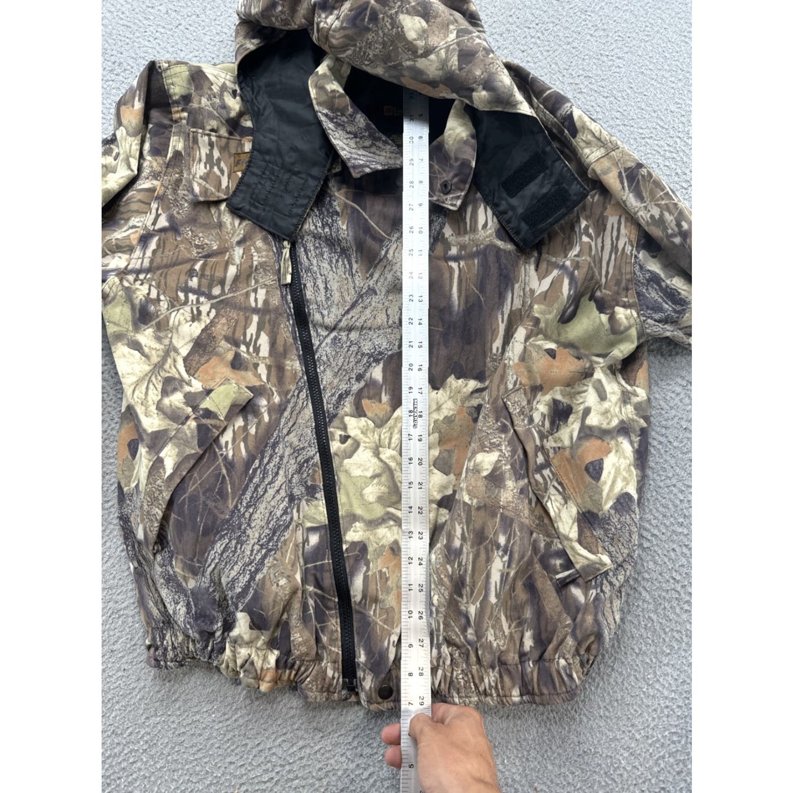 Vintage VINTAGE LaCrosse Mossy Oak Break Up Camp Zip Up Jacket in Mens Size Large Size US L / EU 52-54 / 3 - 6 Thumbnail