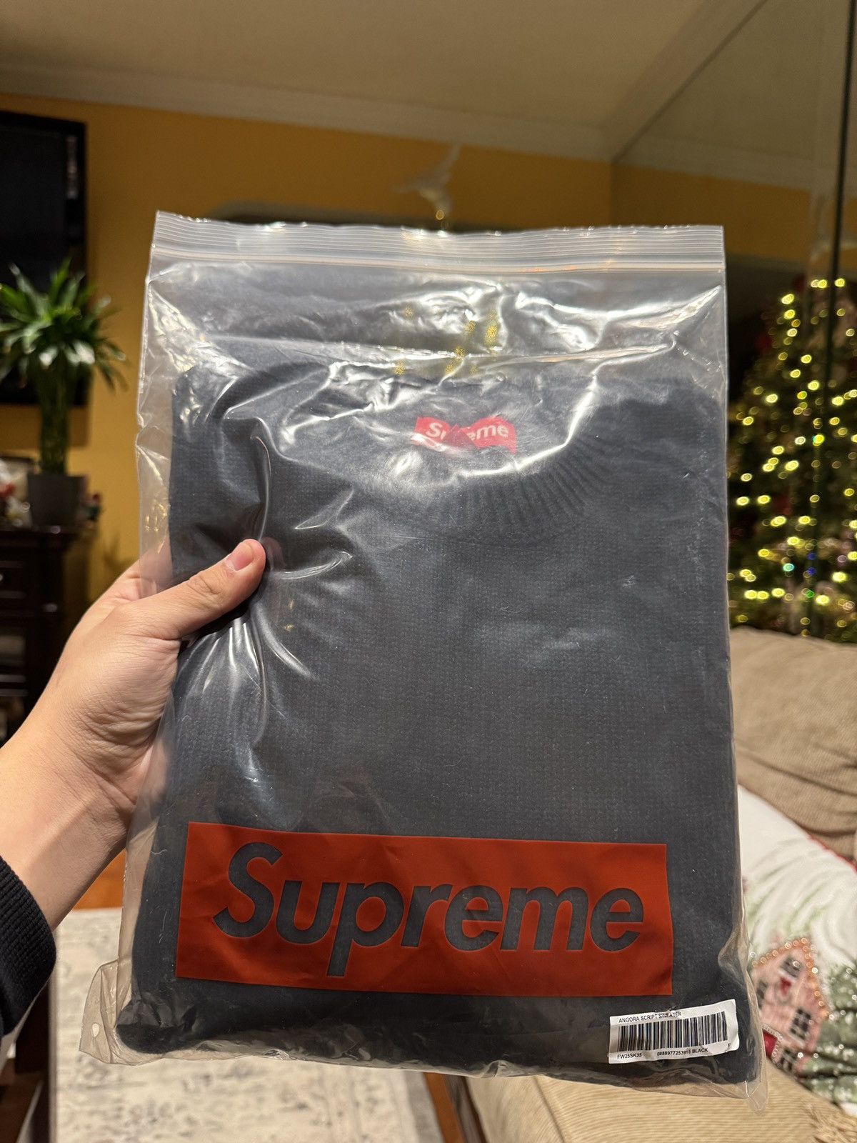 Supreme Supreme Angora Script Sweater - Medium Size US M / EU 48-50 / 2 - 2 Thumbnail