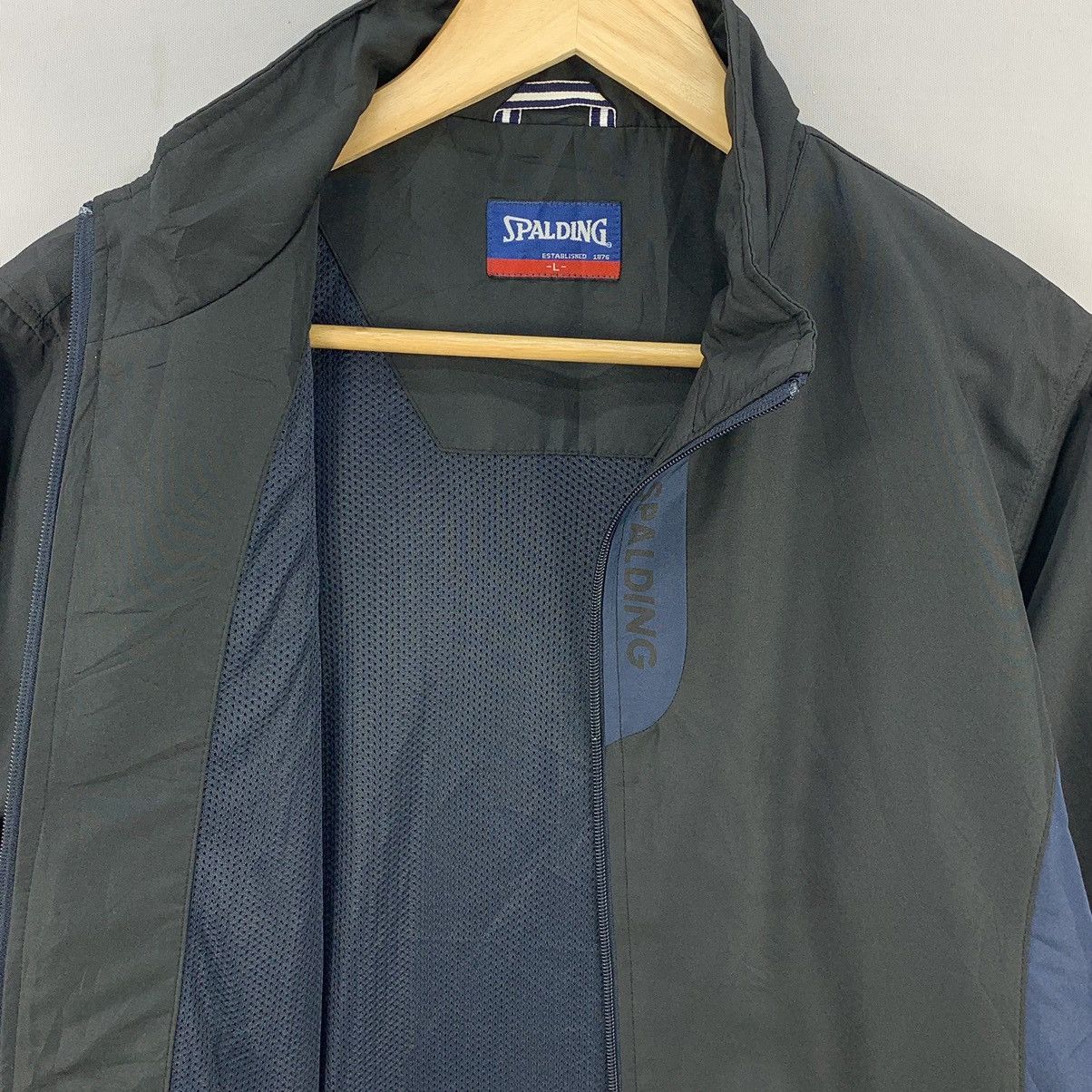Spalding Vintage Spalding Zipper Windbreaker Jacket Size US L / EU 52-54 / 3 - 11 Thumbnail