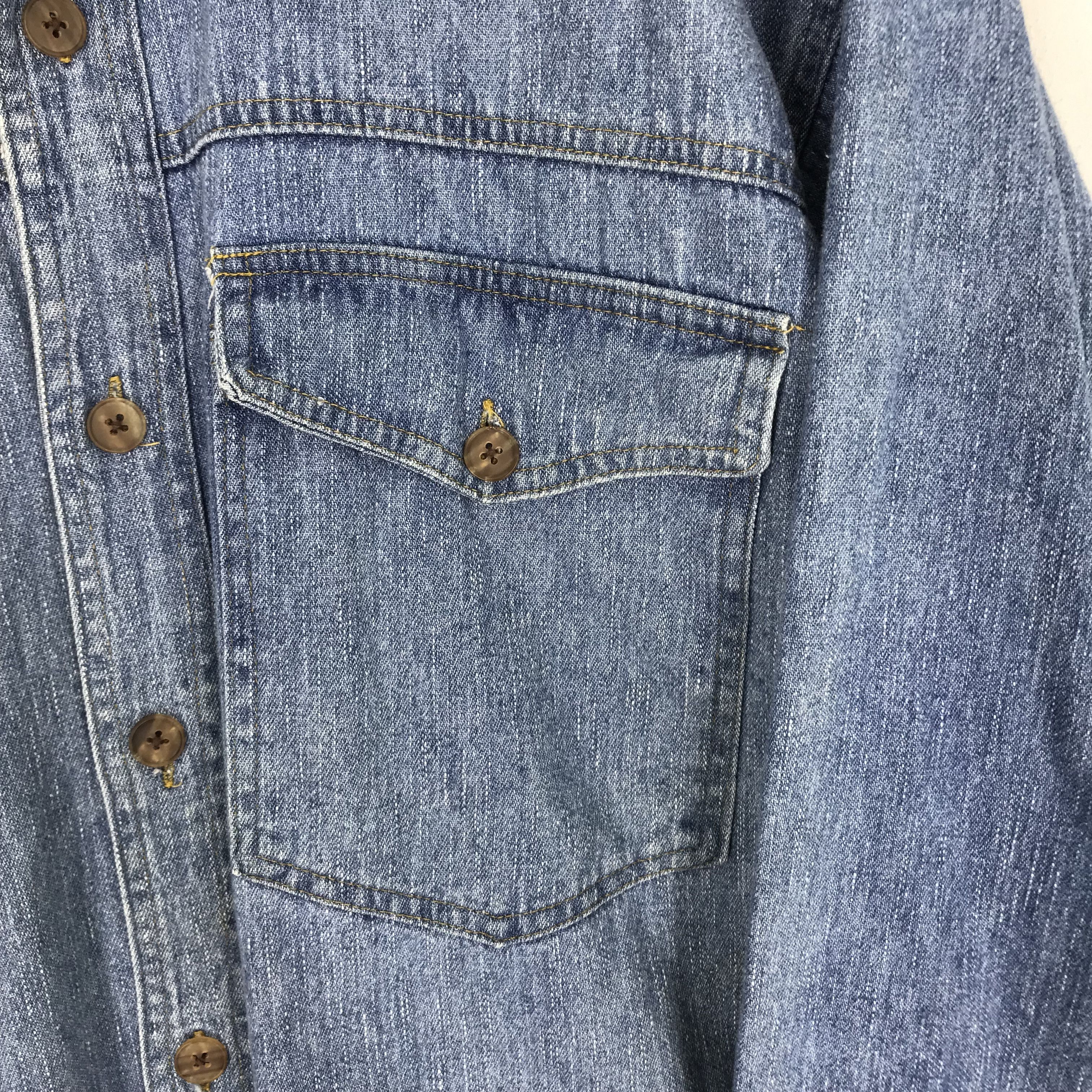Versace Jeans Couture × Vintage Vintage 90's Versace Jeans Couture Denim Jeans Shirt Size US M / EU 48-50 / 2 - 6 Thumbnail