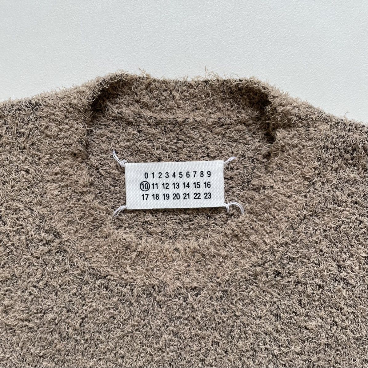Maison Margiela S/S 15 Beige/Black ‘Boucle’ Sweater Size US M / EU 48-50 / 2 - 4 Thumbnail
