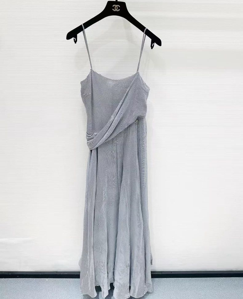 Chanel Chanel Striped suspender dress Size XS / US 0-2 / IT 36-38 - 1 Thumbnail