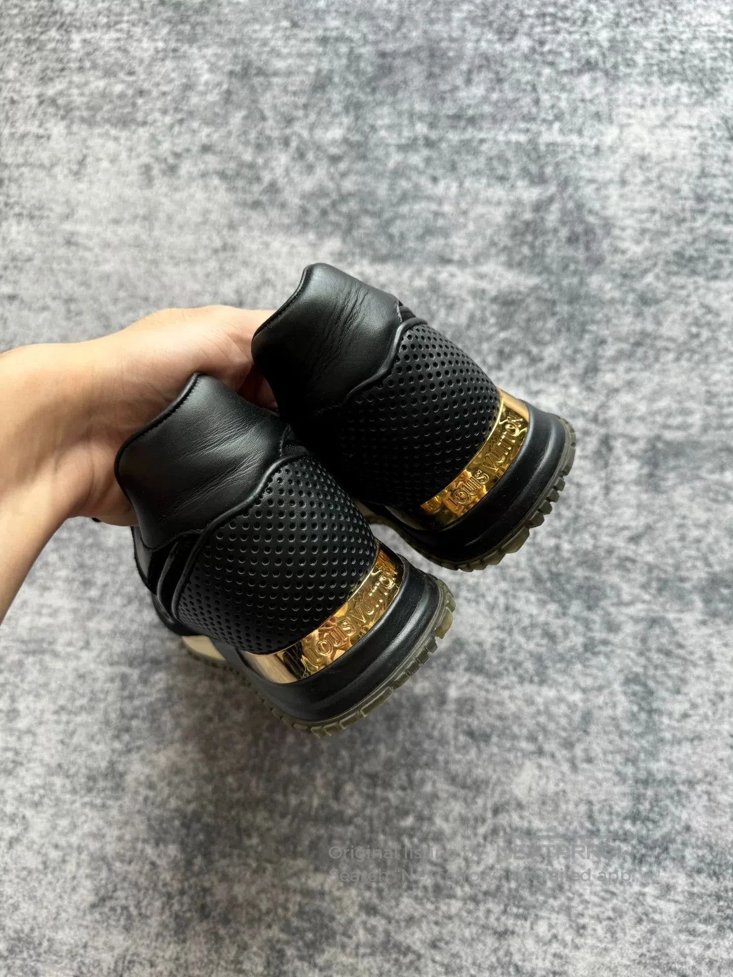 Louis Vuitton Louis Vuitton Black Gold Sneakers. Size US 4.5 / IT 34.5 - 6 Thumbnail