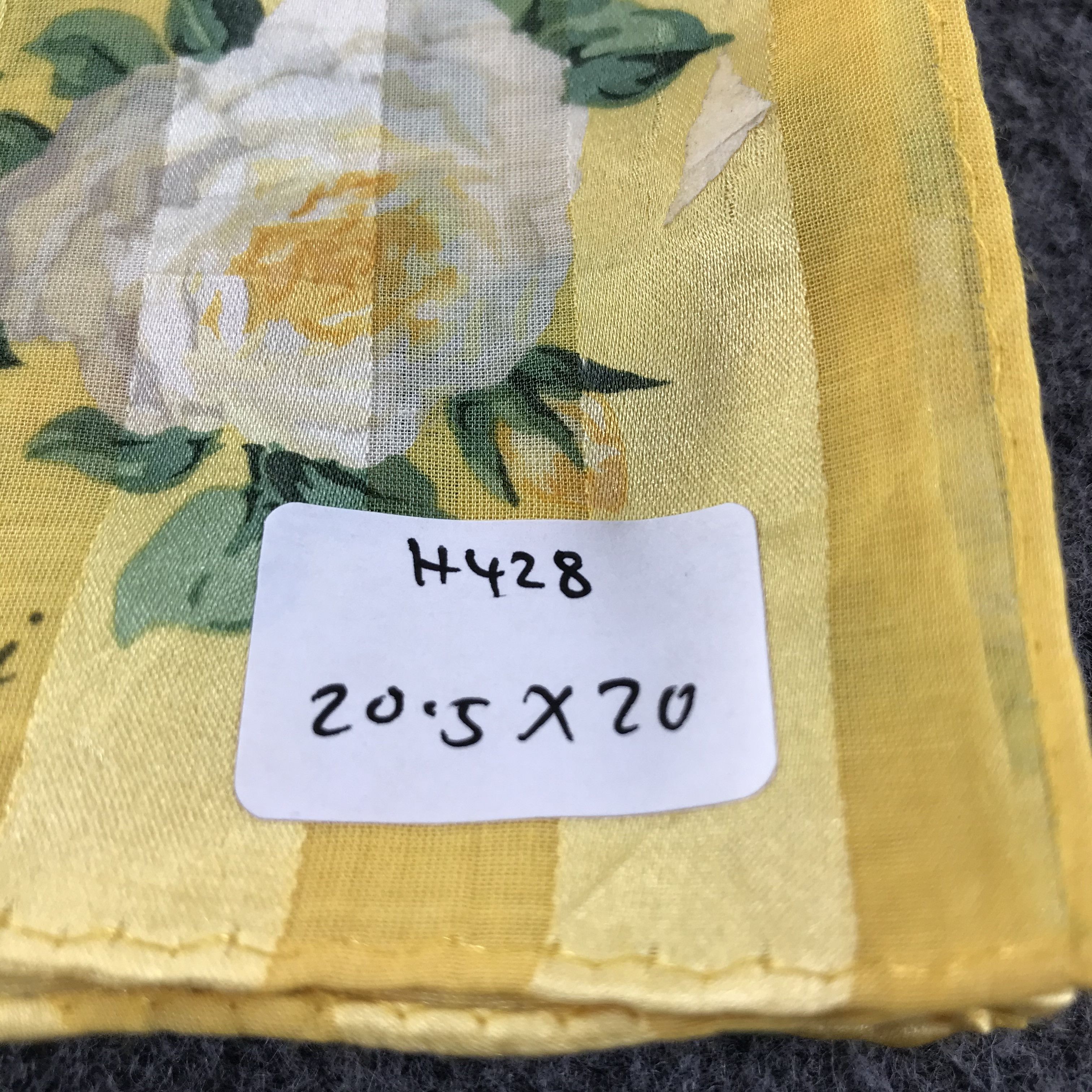 Nina Ricci Nina Ricci Handkerchief Neckerchief Bandana H428 Size ONE SIZE - 9 Thumbnail