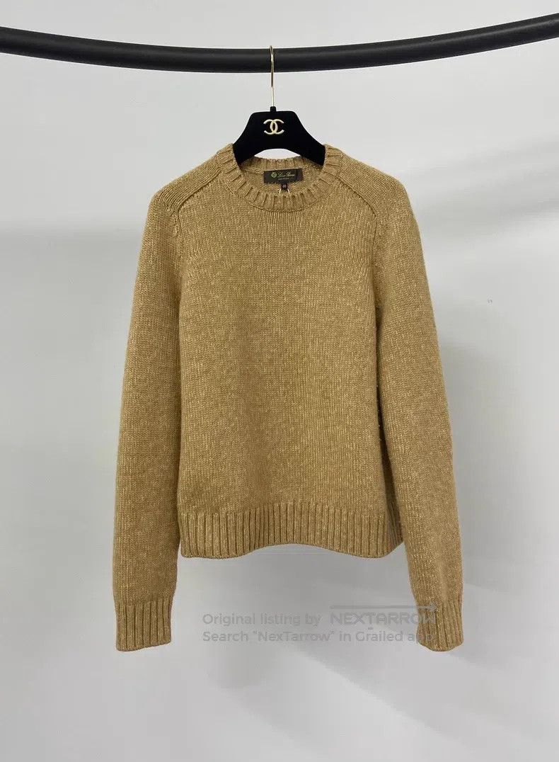 Loro Piana Loro Piana Classic Round Neck Cashmere Sweater - Khaki Size XS / US 0-2 / IT 36-38 - 1 Thumbnail