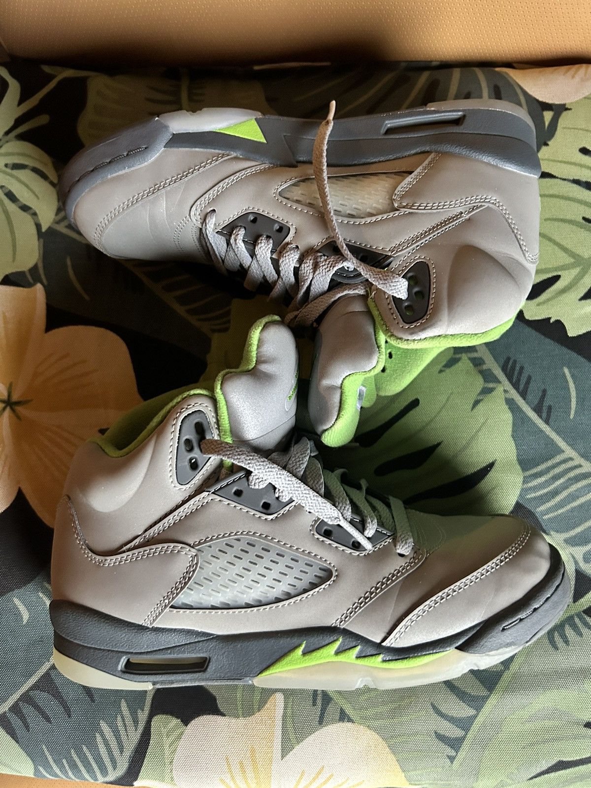 Jordan Brand Air Jordan 5 Retro Green Bean Size US 6 / EU 39 - 4 Thumbnail