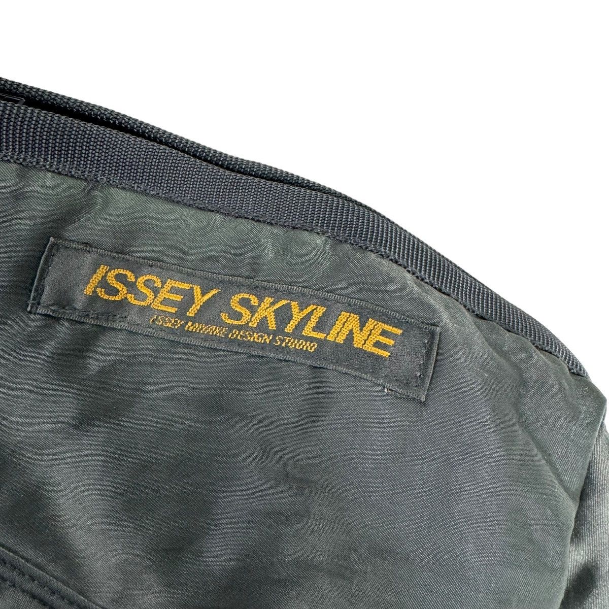 Issey Miyake 🔥80s ISSEY MIYAKE SKYLINE STUDIO BOMBER SNAP BUTTON JACKET Size US M / EU 48-50 / 2 - 12 Thumbnail