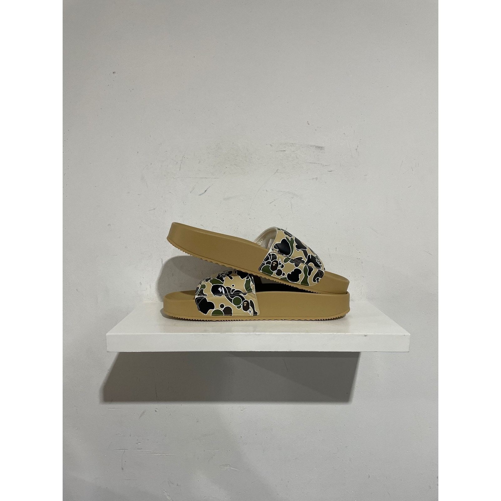 Bape A BATHING APE HAYN SLIDE YELLOW STA CAMO SIZE 10 NEW Size US 10 / EU 43 - 2 Thumbnail