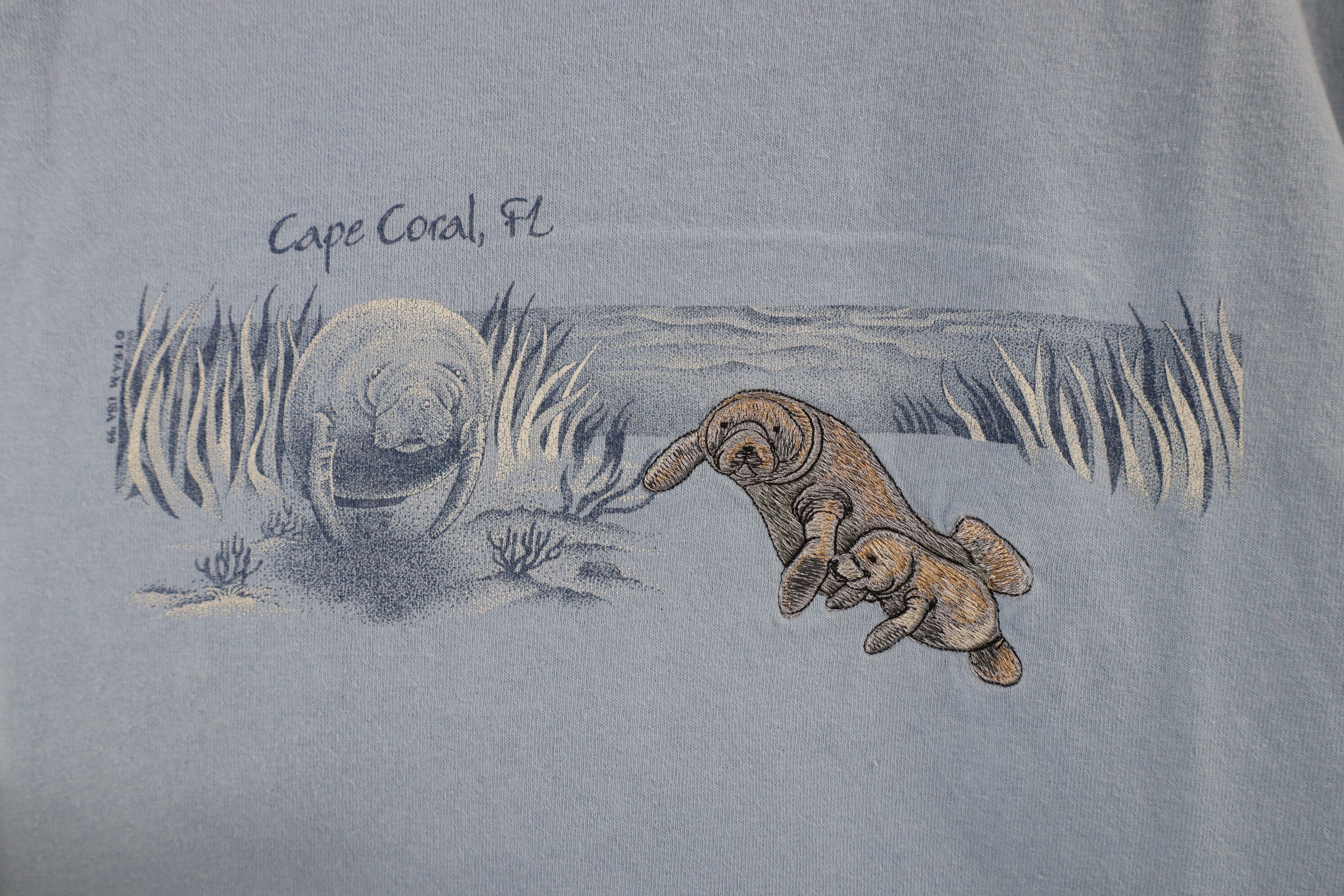 Vintage Vintage 90s Streetwear Manatee Sea Lion Florida T-Shirt Size US L / EU 52-54 / 3 - 4 Thumbnail