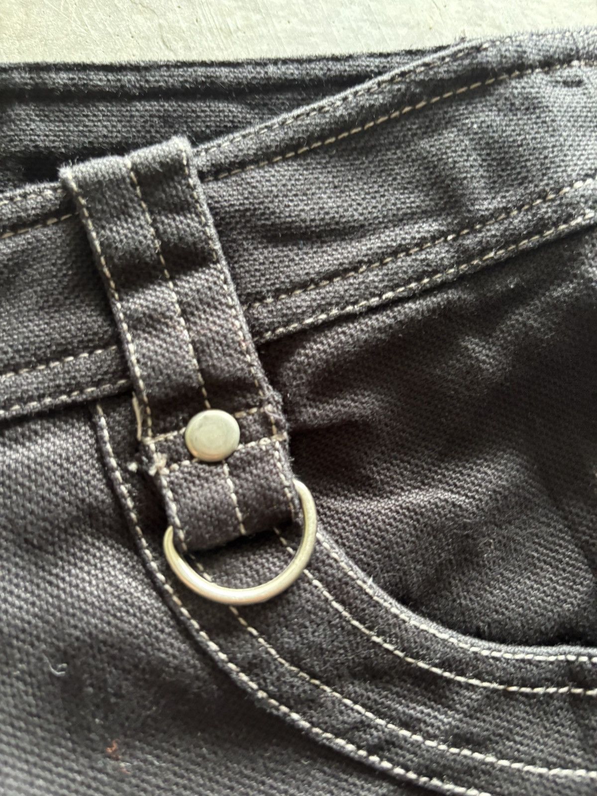 20471120 bondage algonquins seditionaries gothic style jeans Size US 27 - 7 Thumbnail