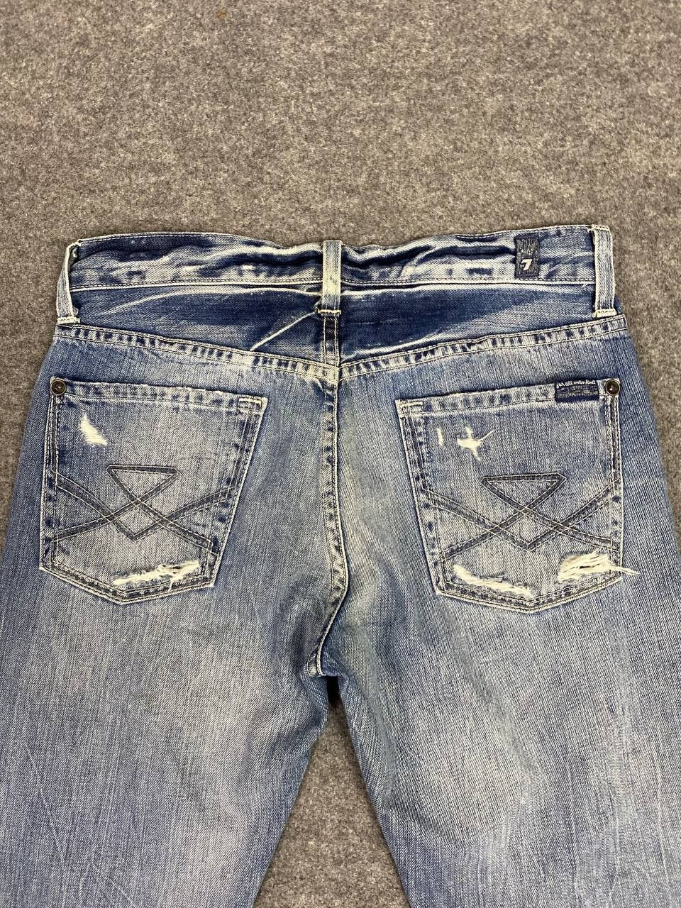 7 For All Mankind 7 for all mankind standard cut distressed denim nice design Size US 32 / EU 48 - 3 Thumbnail