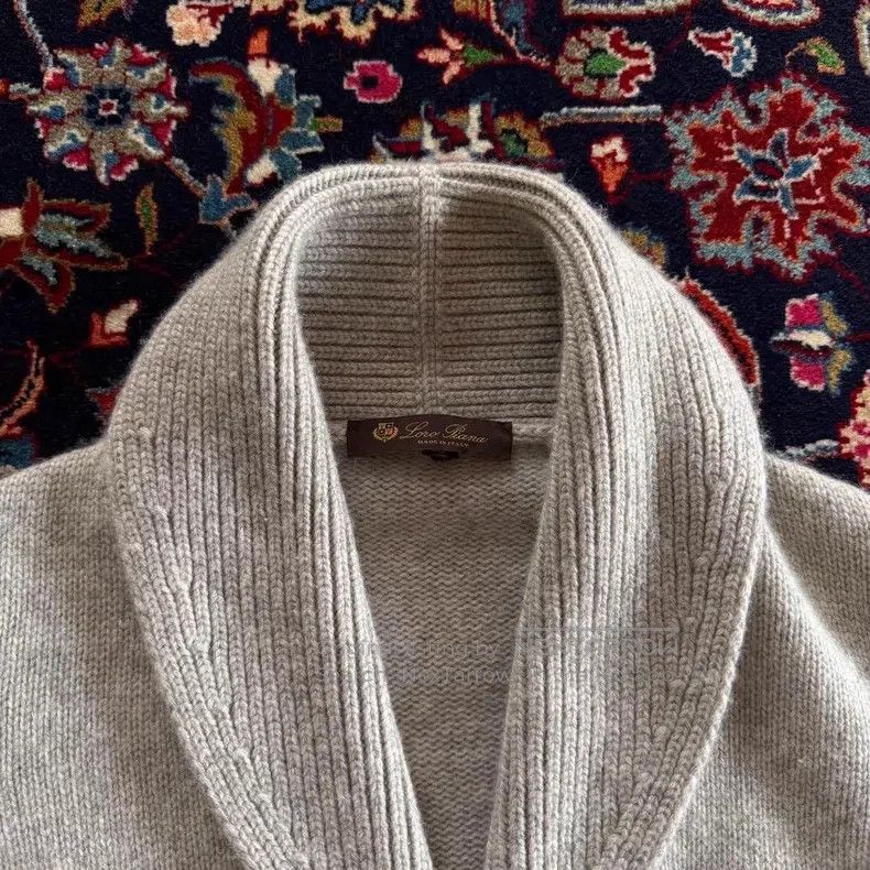 Loro Piana Loro Piana Shawl collar top-grade cashmere knitted cardiga Size XS / US 0-2 / IT 36-38 - 4 Thumbnail