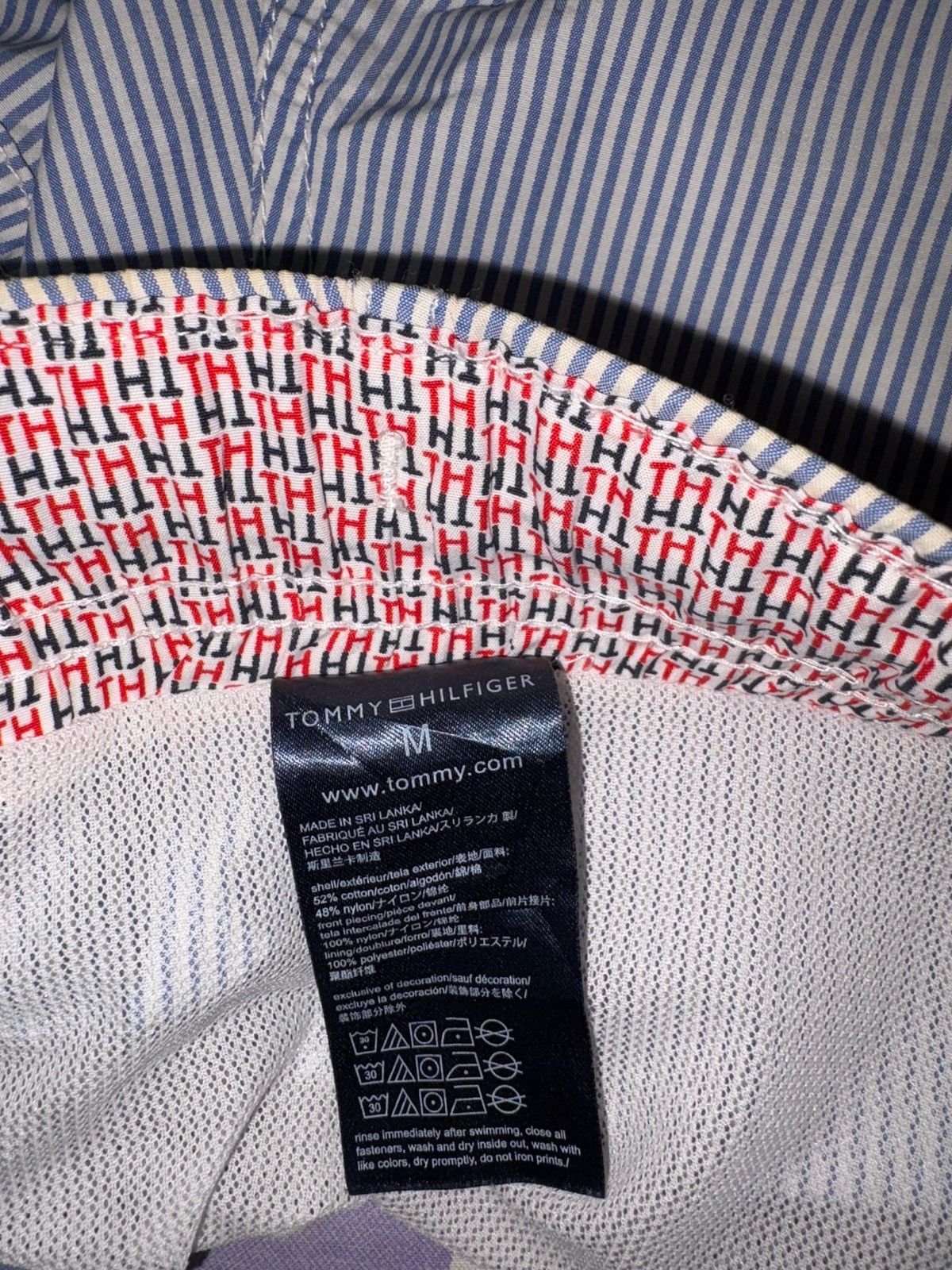 Tommy Hilfiger Vintage x Tommy Hilfiger x Boardshorts Size US 39 - 5 Thumbnail