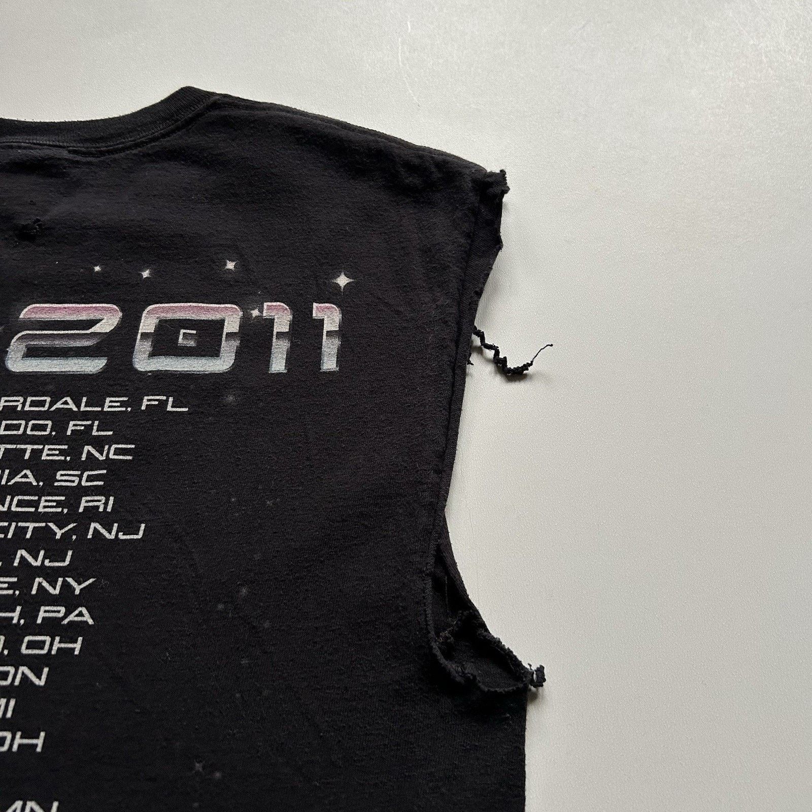 Band Tees × Hanes × Vintage 2011 Usher OMG Tour Sleeveless Shirt Medium Tank Top RnB Size US M / EU 48-50 / 2 - 5 Thumbnail