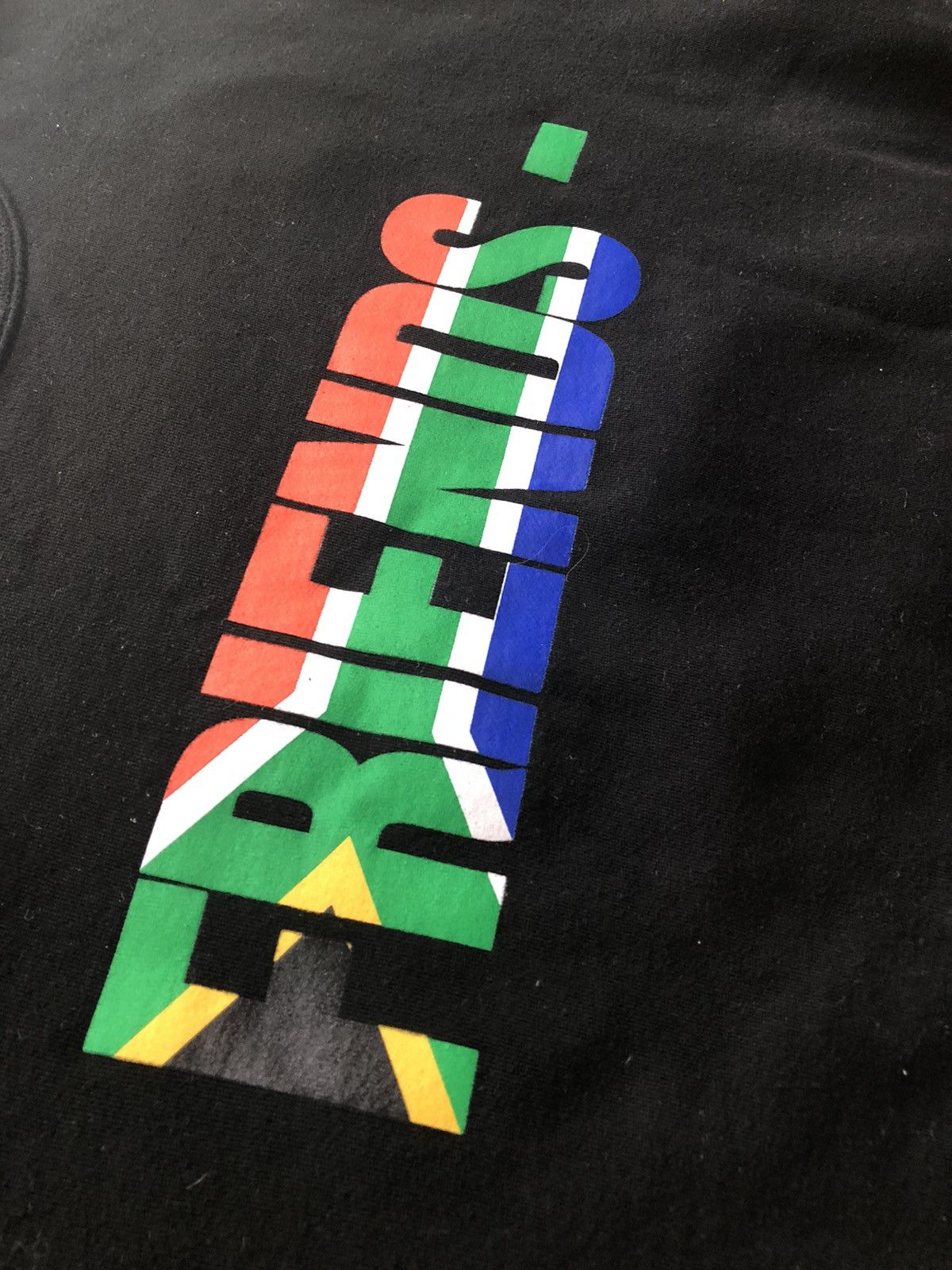 Vlone RARE VLONE FRIENDS SOUTH AFRICA DESIGN CREWNECK SWEATSHIRT Size US L / EU 52-54 / 3 - 5 Thumbnail