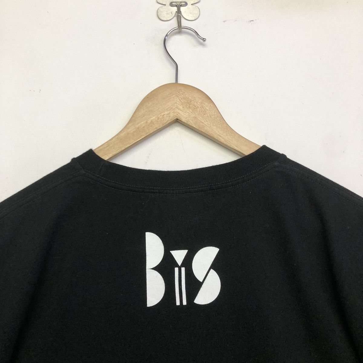 Band Tees Bish Group Idol Japan A Publicity Shot Graphic Tshirt Size US XL / EU 56 / 4 - 5 Thumbnail
