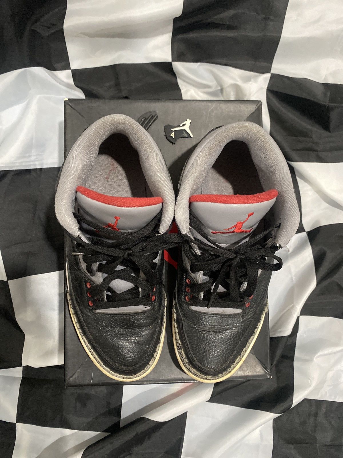 Jordan Brand Air Jordan Black Cement 3s size 8 Size US 8 / EU 41 - 6 Thumbnail