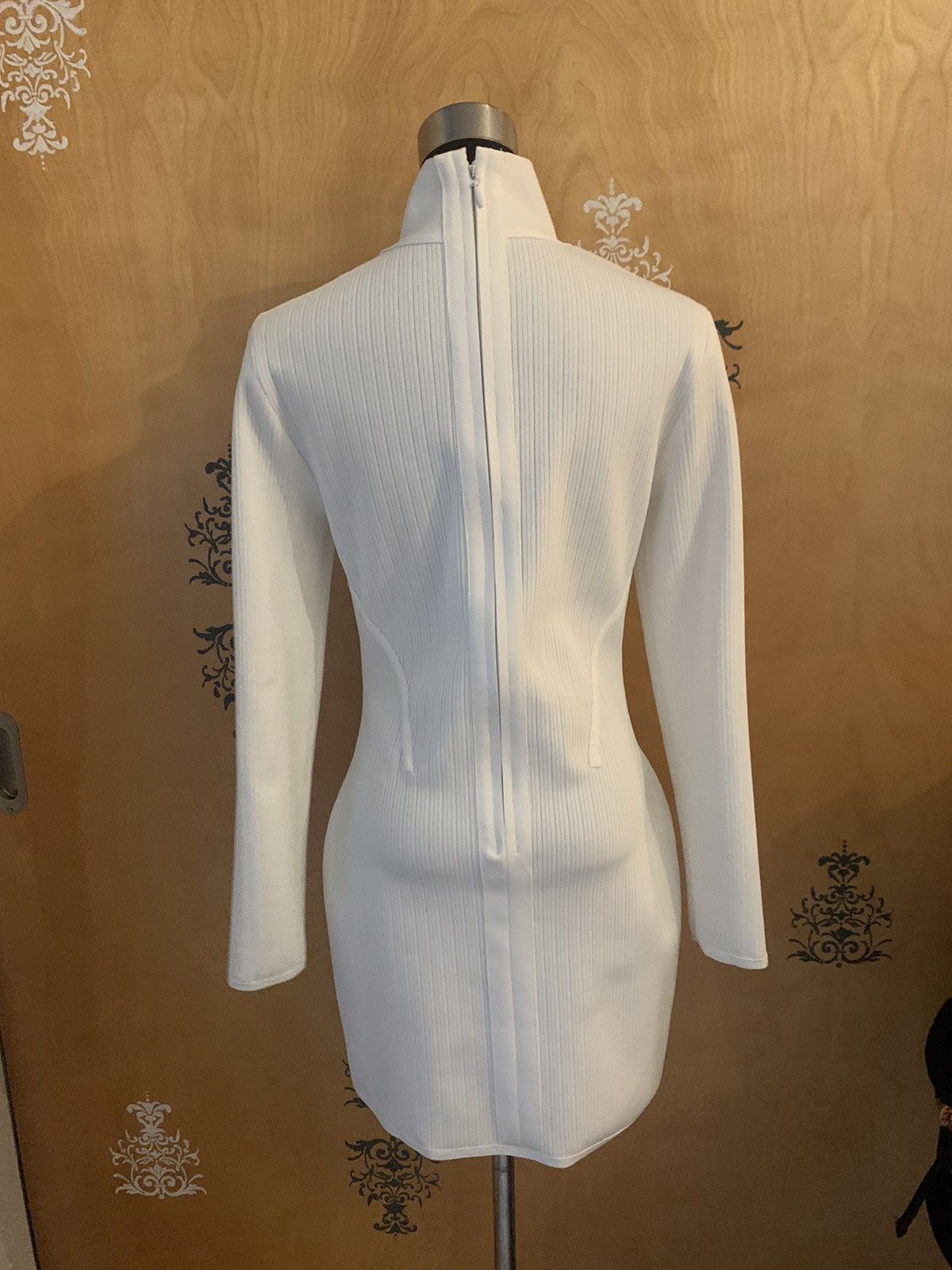 Designer White Cut Out Bodycon Mini Dress Size M / US 6-8 / IT 42-44 - 7 Thumbnail