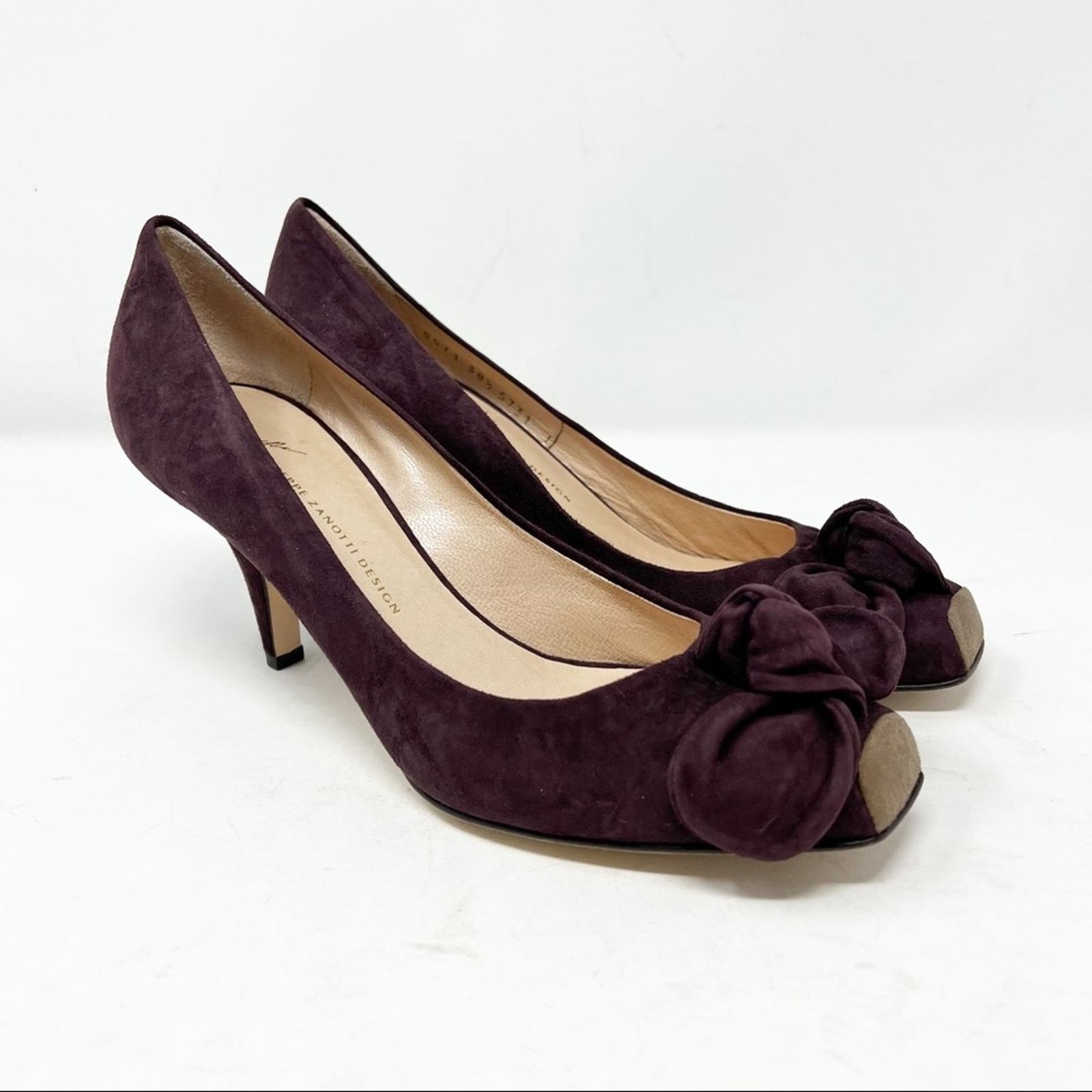 GIUSEPPE ZANOTTI Purple Suede Bow Heels in Size 8.5