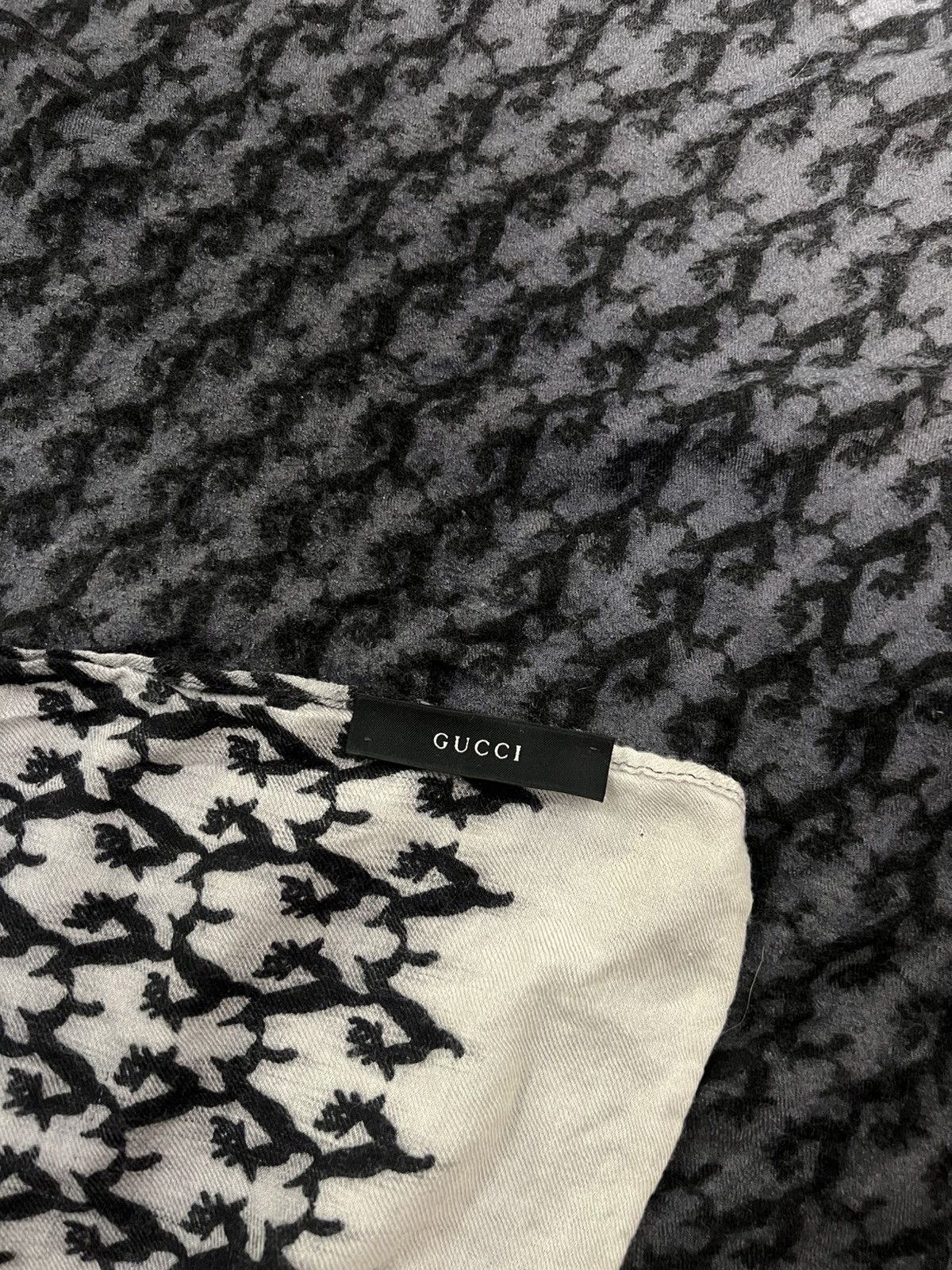Gucci Reversible Gucci scarf with deer print Size ONE SIZE - 8 Thumbnail