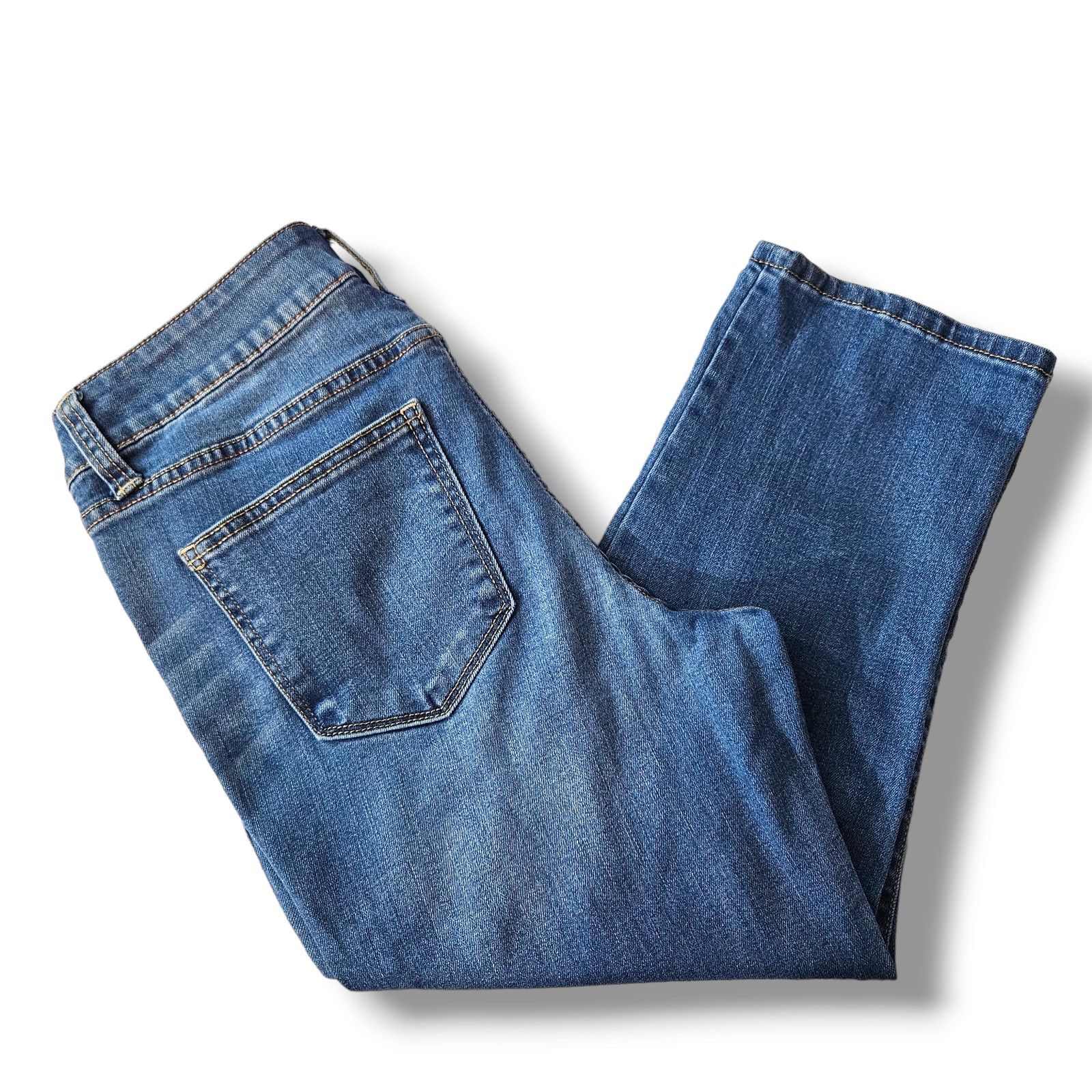 St. Johns Bay EUC St. John's Bay Mid Rise Relaxed Capri Jeans Sz. 8Px20 Size 30" / US 8 / IT 44 - 1 Thumbnail
