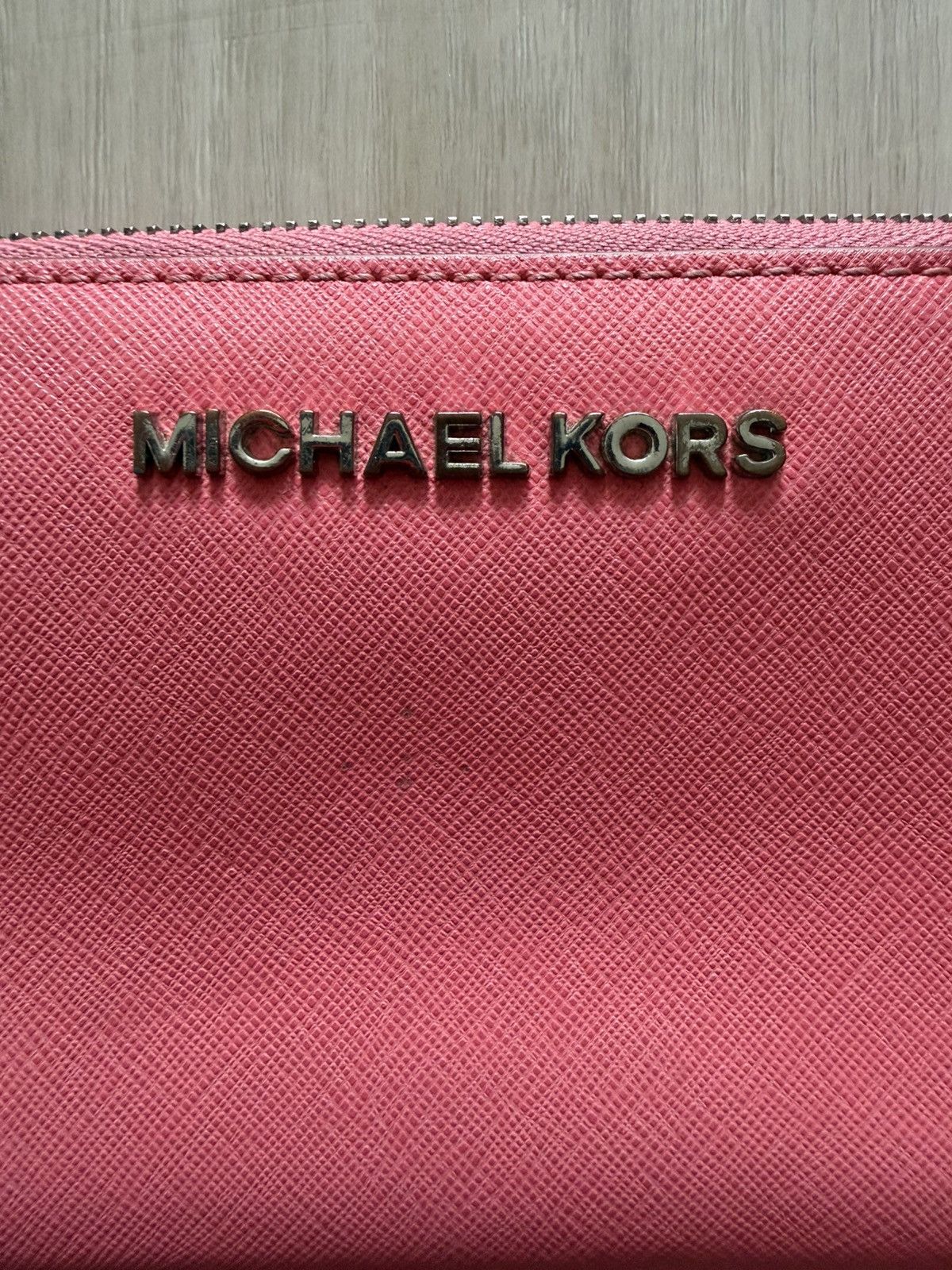 Other Michael Kors Fuchsia Leather Jet Set Zip Around Wallet Size ONE SIZE - 3 Thumbnail