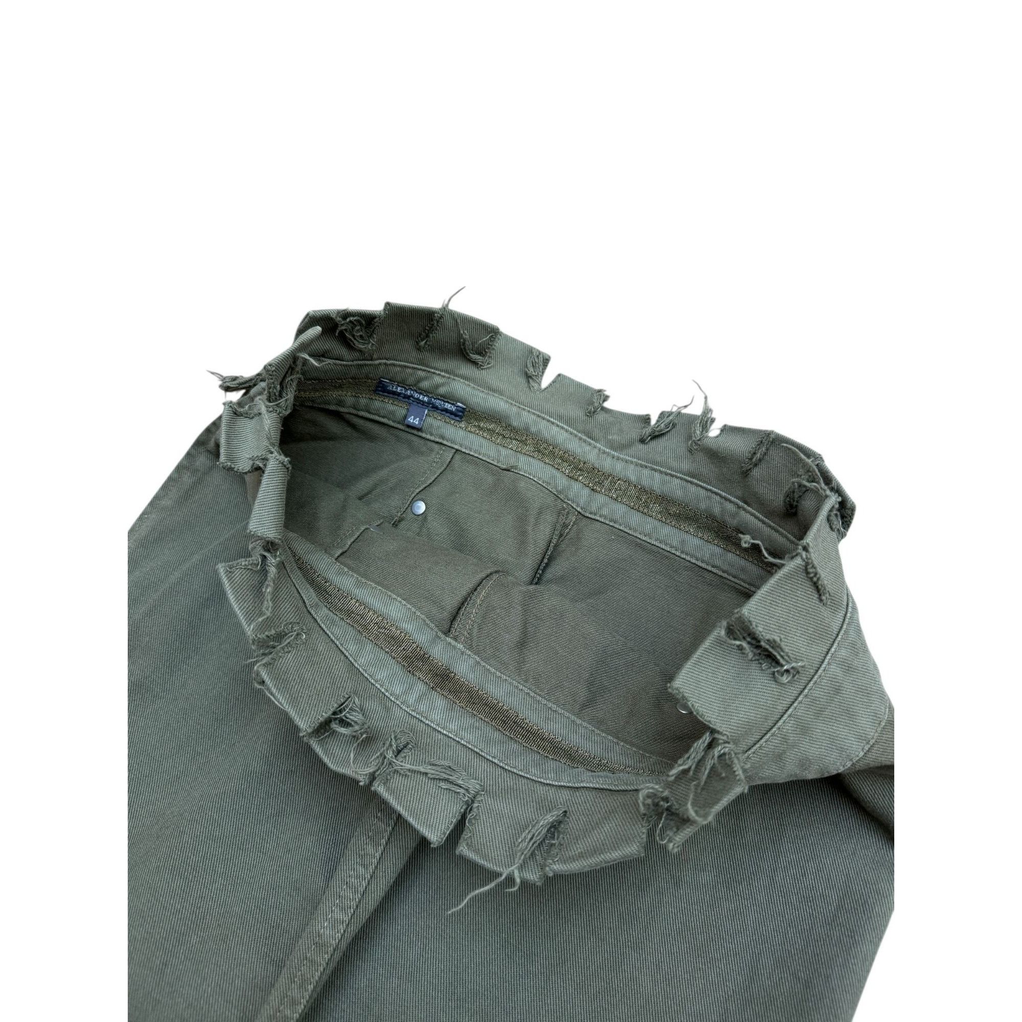Alexander McQueen 2002 Khaki Military Distressed Skirt Size 30" / US 8 / IT 44 - 4 Thumbnail