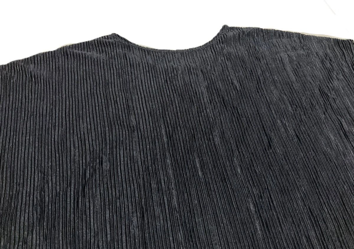 Issey Miyake × Japanese Brand × Pleats Please Issey Miyake 🔥Sick Japanese Pleats Pleated Shirt Issey Miyake Style Size US L / EU 52-54 / 3 - 9 Thumbnail