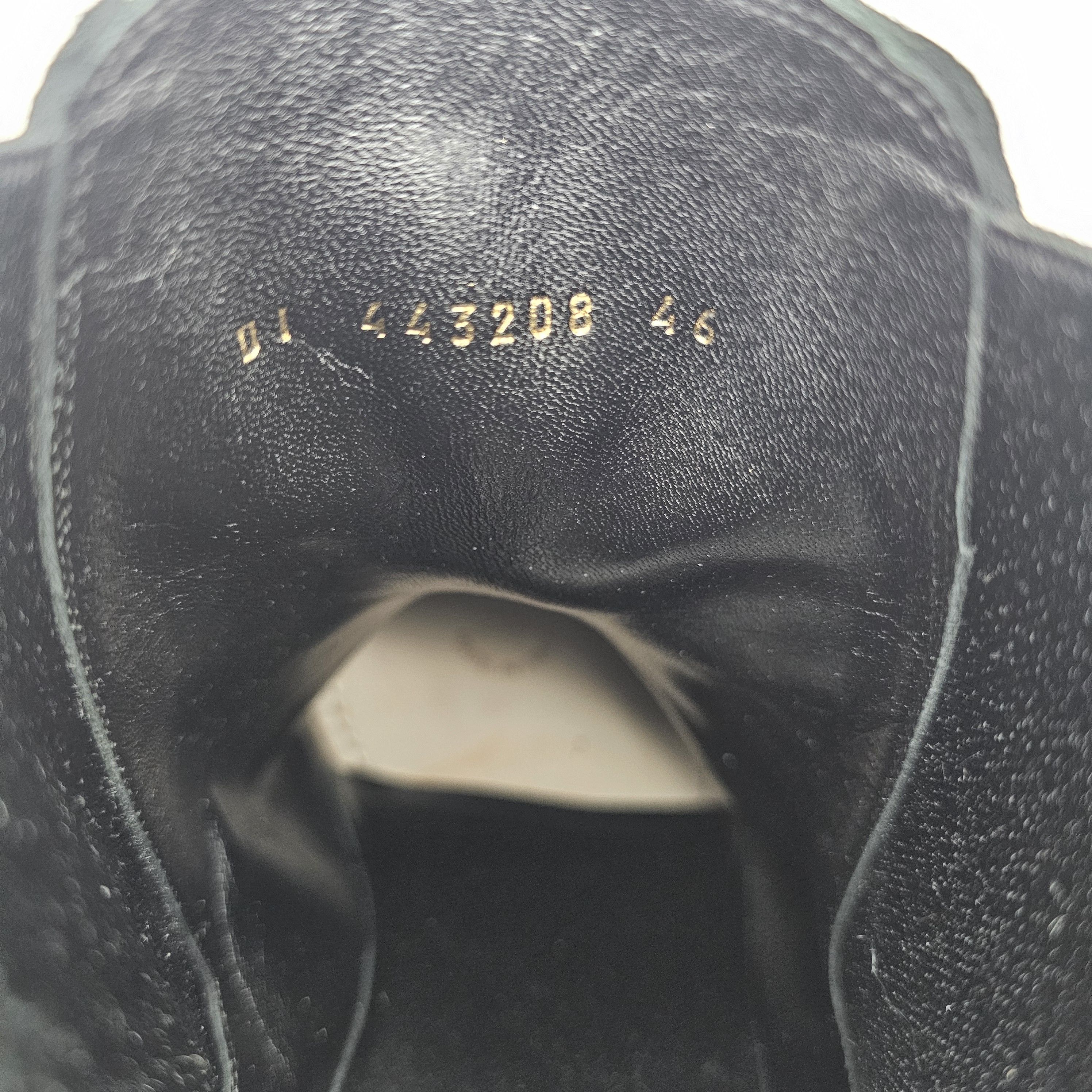 Saint Laurent Paris Saint Laurent Mens Wyatt 30 Chelsea Boot Suede Leather Size US 13 / EU 46 - 6 Thumbnail
