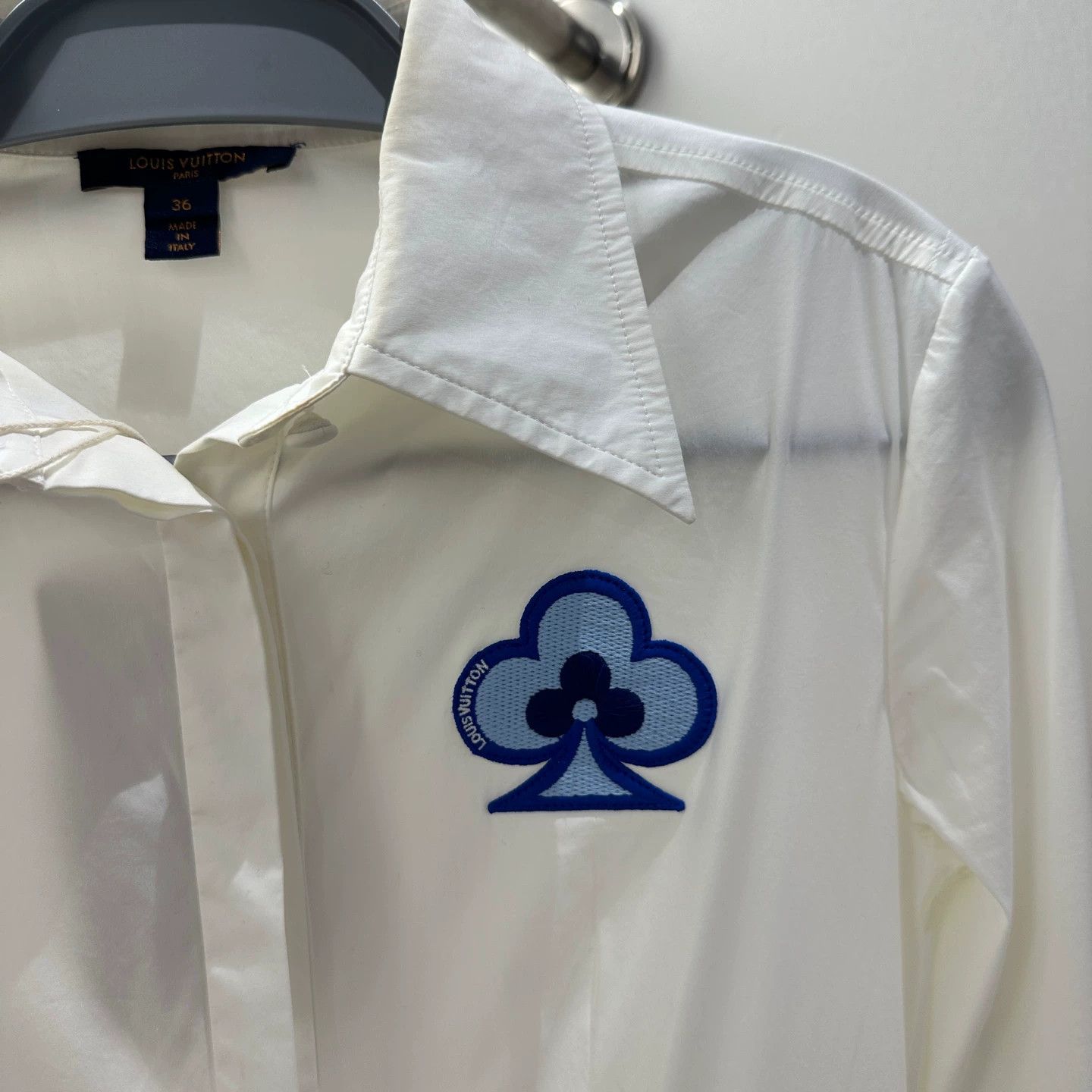 Louis Vuitton Louis Vuitton apr710 chest logo white dress 36 Size XS / US 0-2 / IT 36-38 - 3 Thumbnail