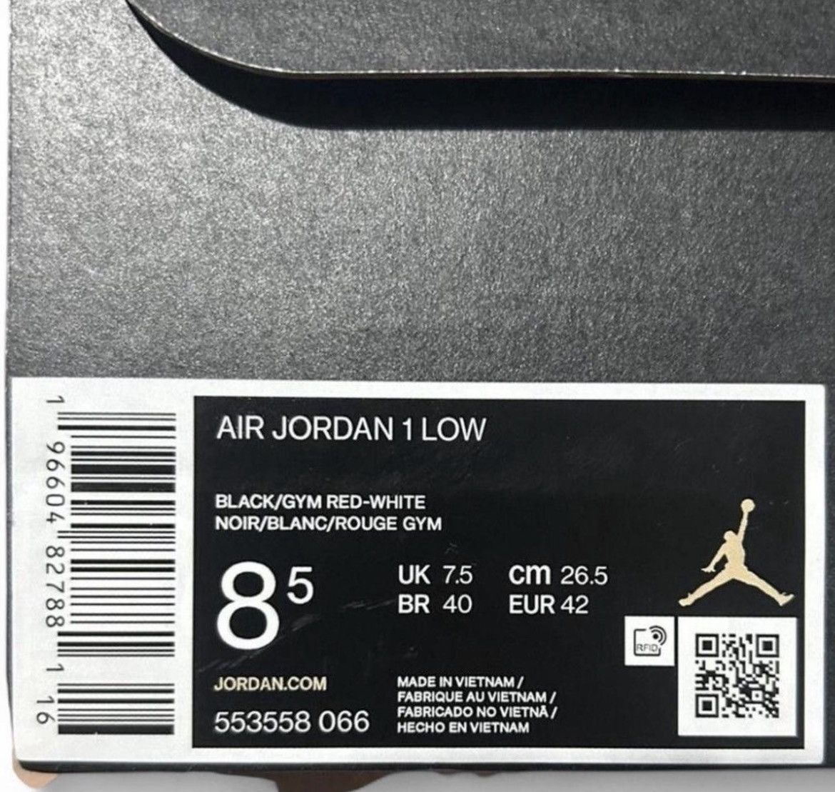 Nike Nike Air Jordan 1s Size US 8.5 / EU 41-42 - 3 Thumbnail
