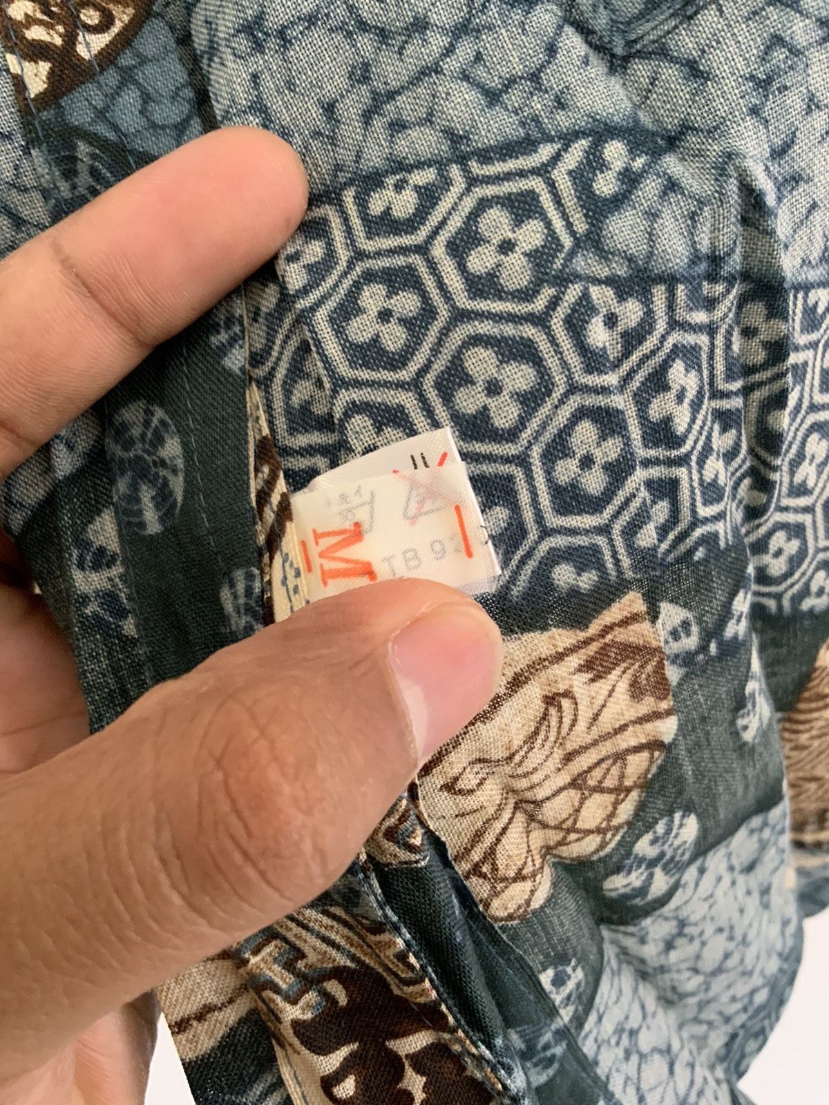 Japanese Brand Vintage Indigo Floral Art Kimono Classic Japan Size US XL / EU 56 / 4 - 10 Thumbnail