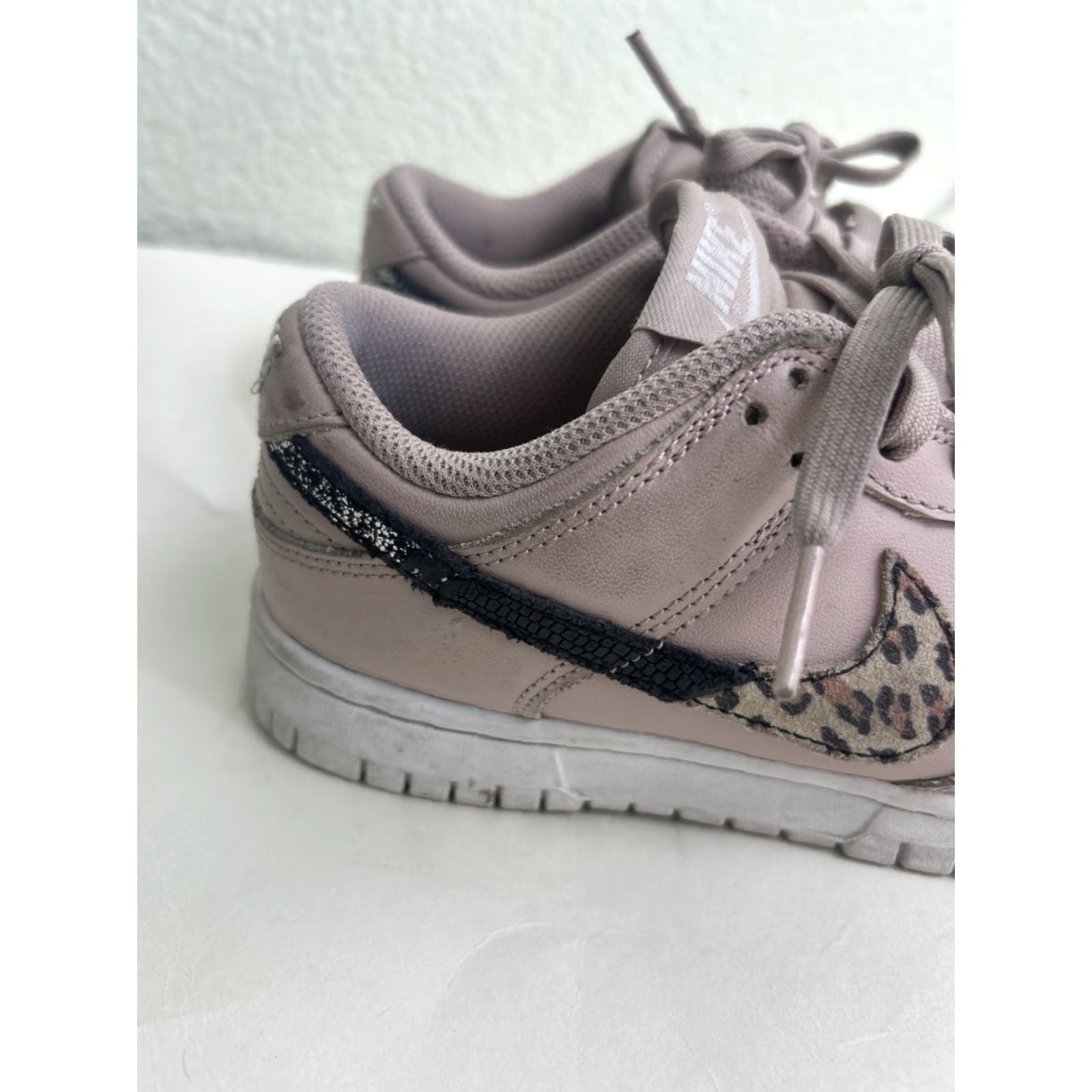Nike Nike Dunk SE Low Primal Pink Women's Sneakers Low Top Lace Up 5 Pink Size US 5 / IT 35 - 2 Thumbnail