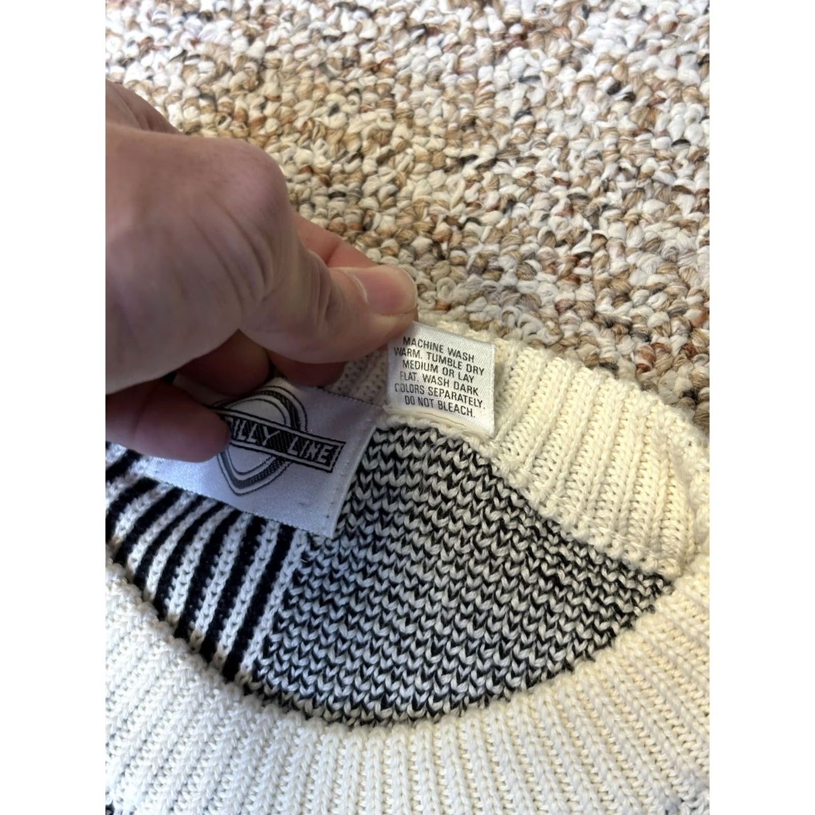 Vintage VINTAGE Piccadilly Line Men's Sweater Knit Pullover 100% Cotton Beige Geometric Crew Neck 1XL USA Men Pullover Knit Sweater Size US XL / EU 56 / 4 - 7 Thumbnail