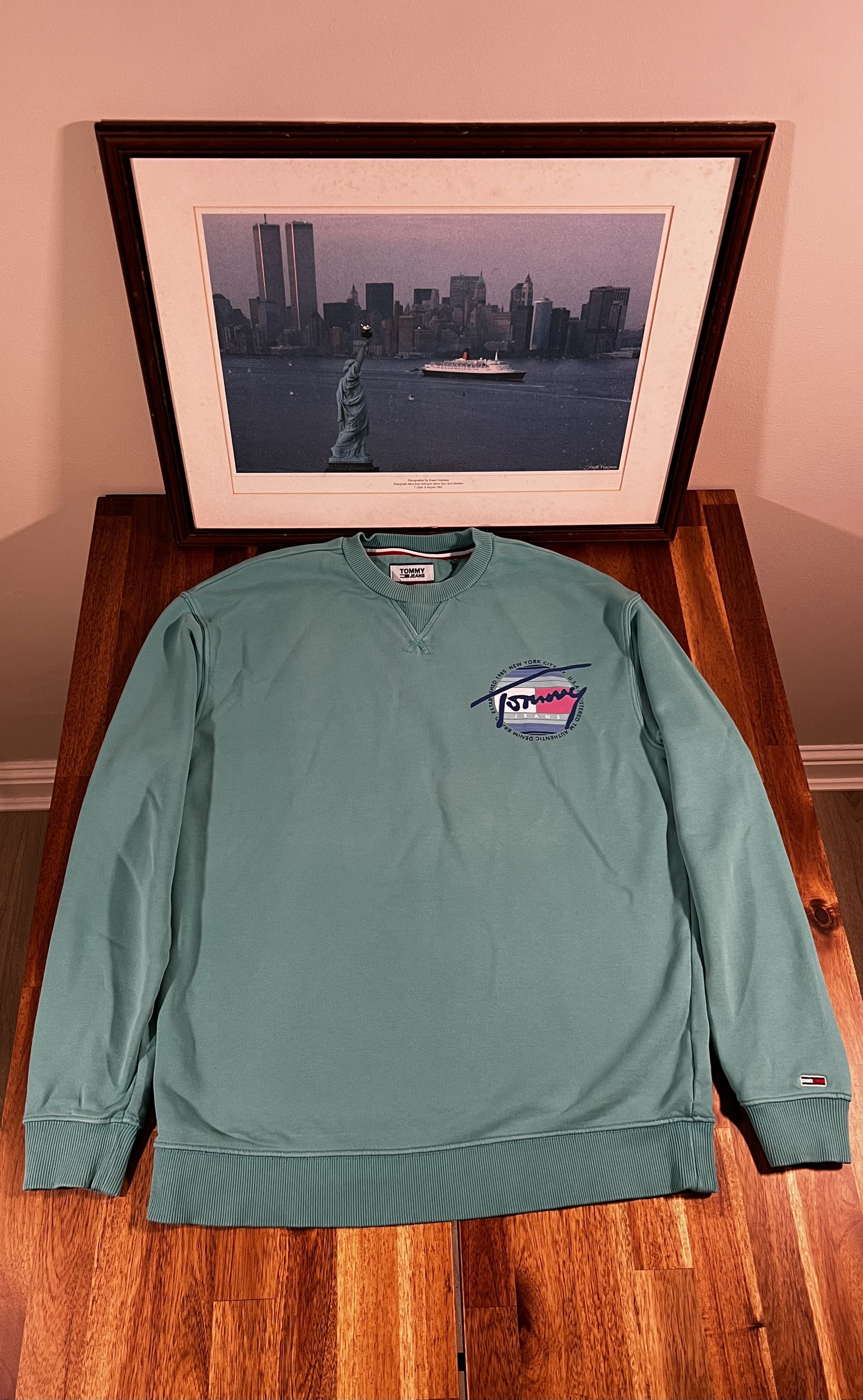 Tommy Hilfiger Tomy Hilfiger Vintage Sweatshirt Size US S / EU 44-46 / 1 - 1 Thumbnail