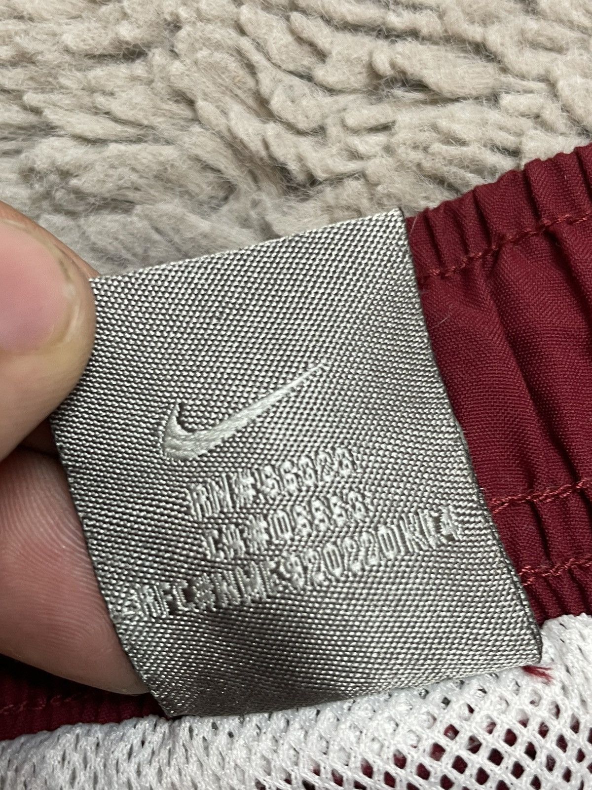 Nike × Vintage Nike Vintage 90’s Baggy Short Center Logo Y2k Size US 40 / EU 56 - 7 Thumbnail