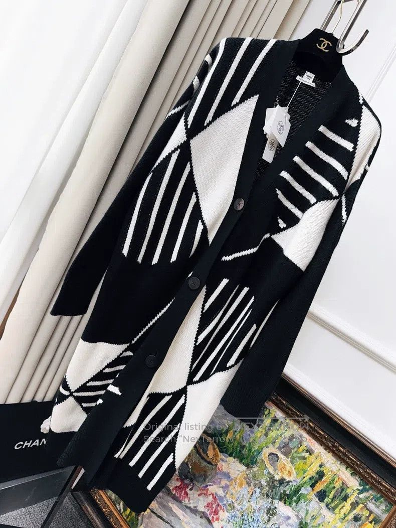 Hermes Hermes Black and white long cashmere open-front coat Size XXS / US 00 / IT 34 - 1 Thumbnail