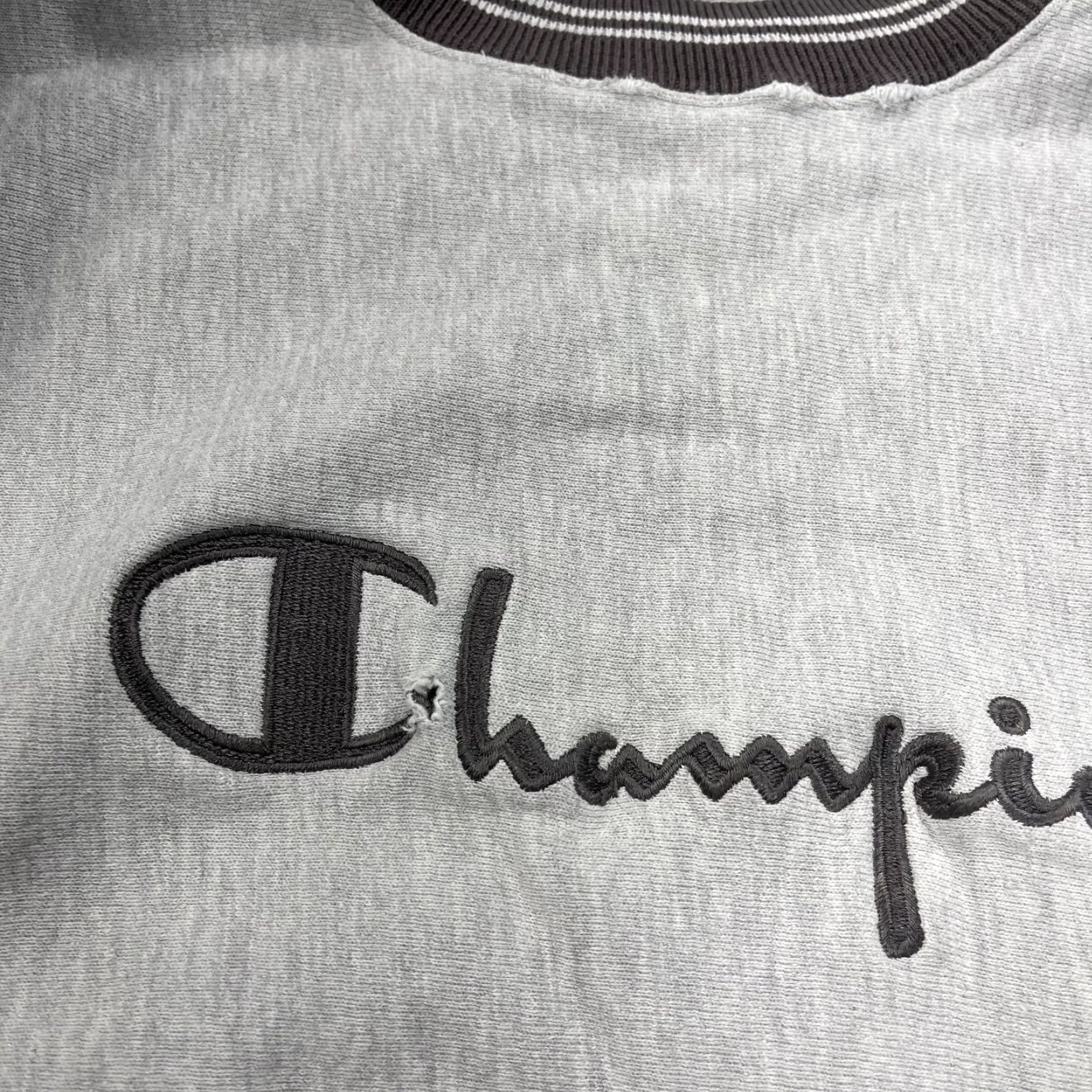Champion VINTAGE Champion Sweatshirt Mens XL Distressed Gray Reverse Weave Crewneck 90s Size US XL / EU 56 / 4 - 6 Thumbnail