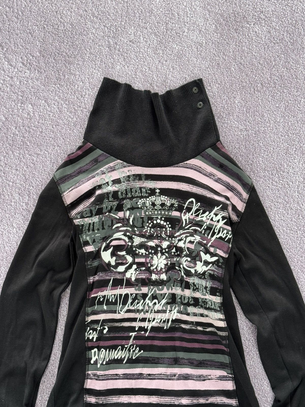 Japanese Brand Y2K Goth Black Long Sleeve Top Cyber Grunge Type Logo Size M / US 6-8 / IT 42-44 - 2 Thumbnail
