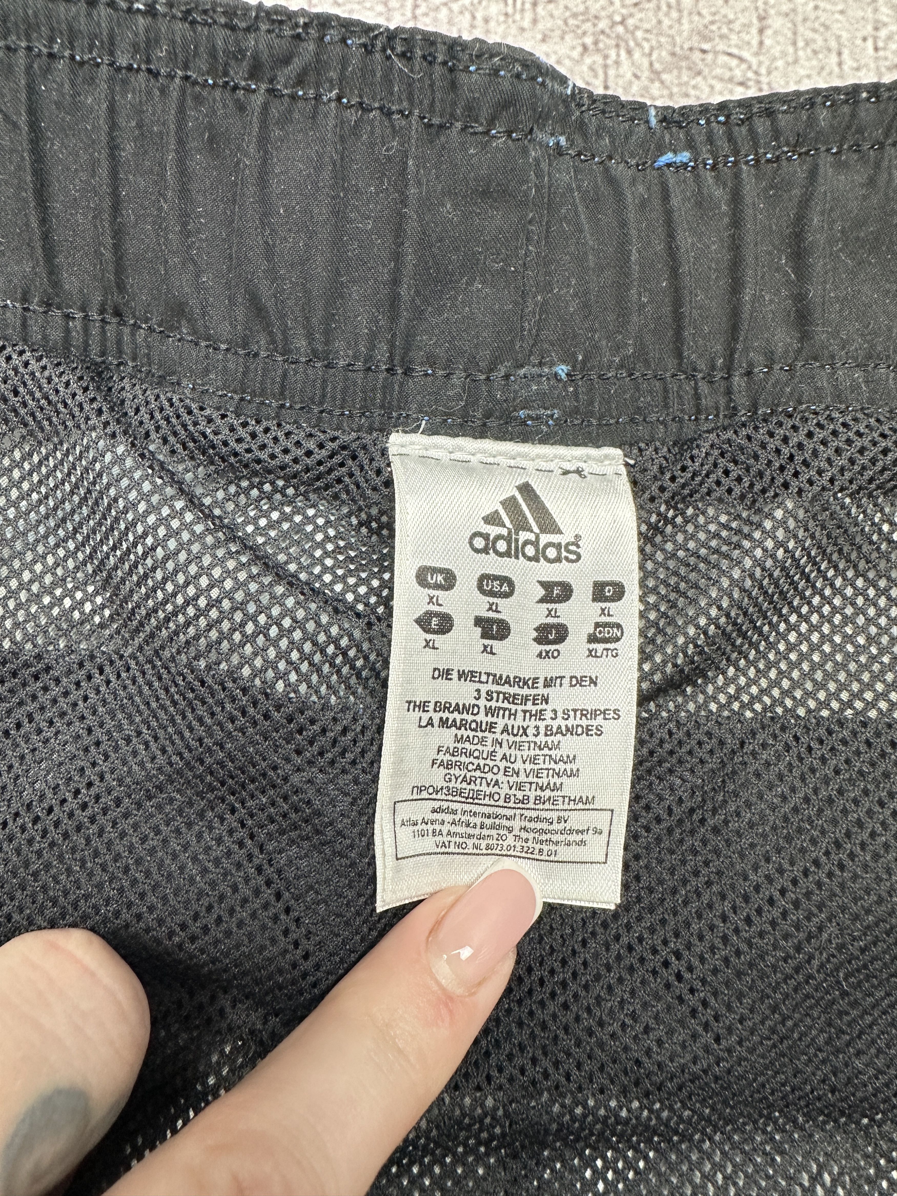 Adidas Adidas Vintage Mens Swimming Shorts Surf Style Size US 36 / EU 52 - 3 Thumbnail