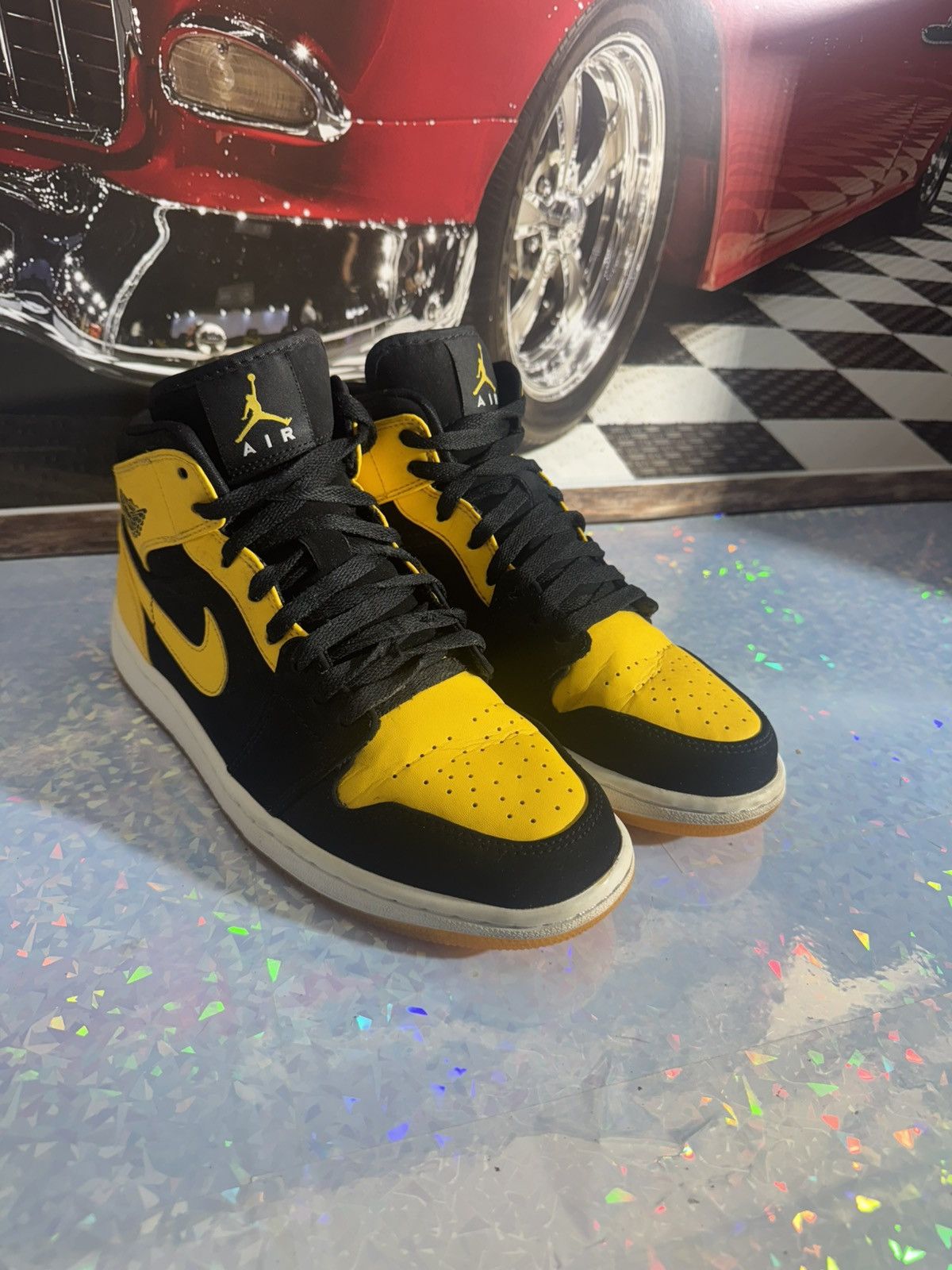 Other ⸻ Air Jordan 1 Retro Mid ‘New Love’ – Sneakers Size US 8 / EU 41 - 3 Thumbnail