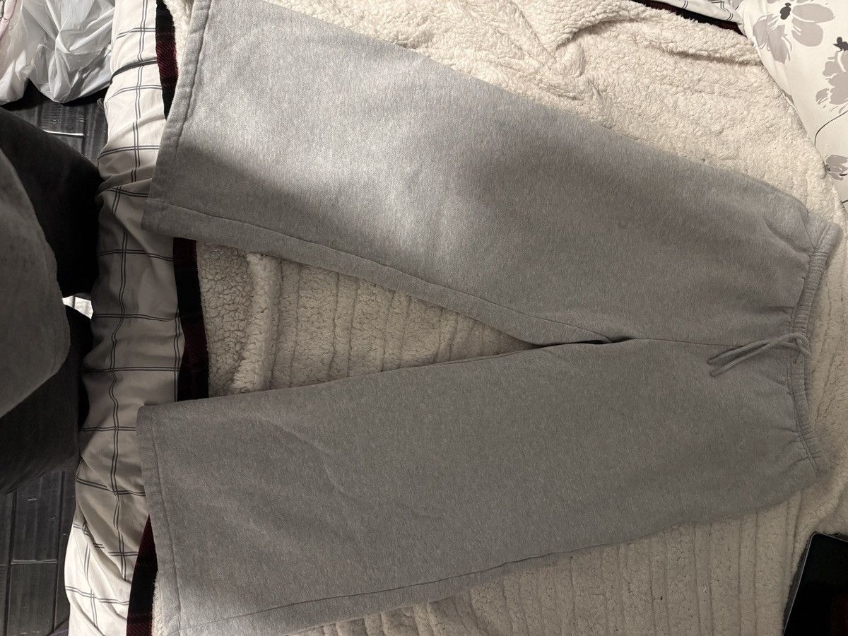 Aritzia Aritzia Baggy Sweatpants Size US 33 - 1 Thumbnail