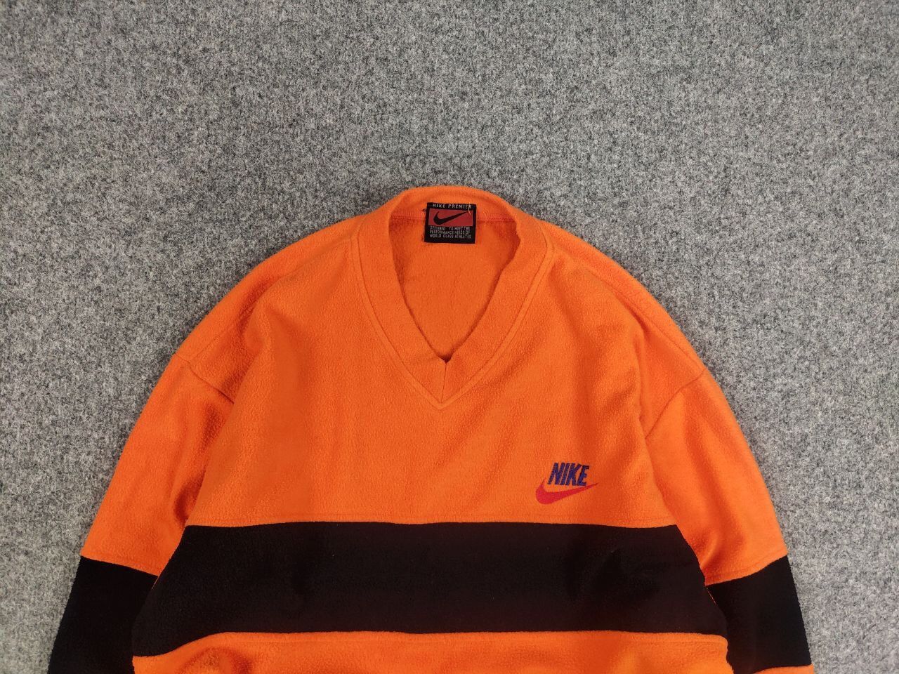 Nike Rare Vintage 80's Nike Logo Premier Orange Pullover Fleece Size US L / EU 52-54 / 3 - 9 Thumbnail
