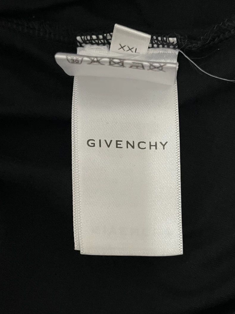 Givenchy Givenchy Black short-sleeve T-shirt, XXL size, back graffi Size US XXL / EU 58 / 5 - 6 Thumbnail