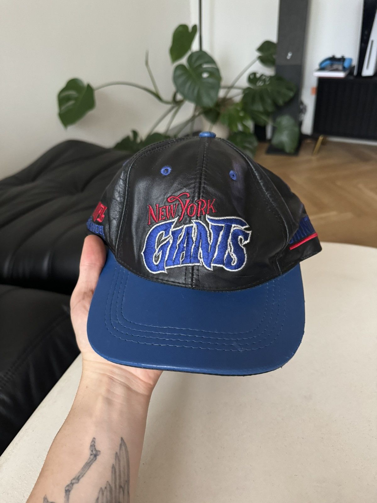 NFL Vintage 90s NY Giants Leather Snapback Hat Pro Line Logo 7 Size ONE SIZE - 1 Thumbnail
