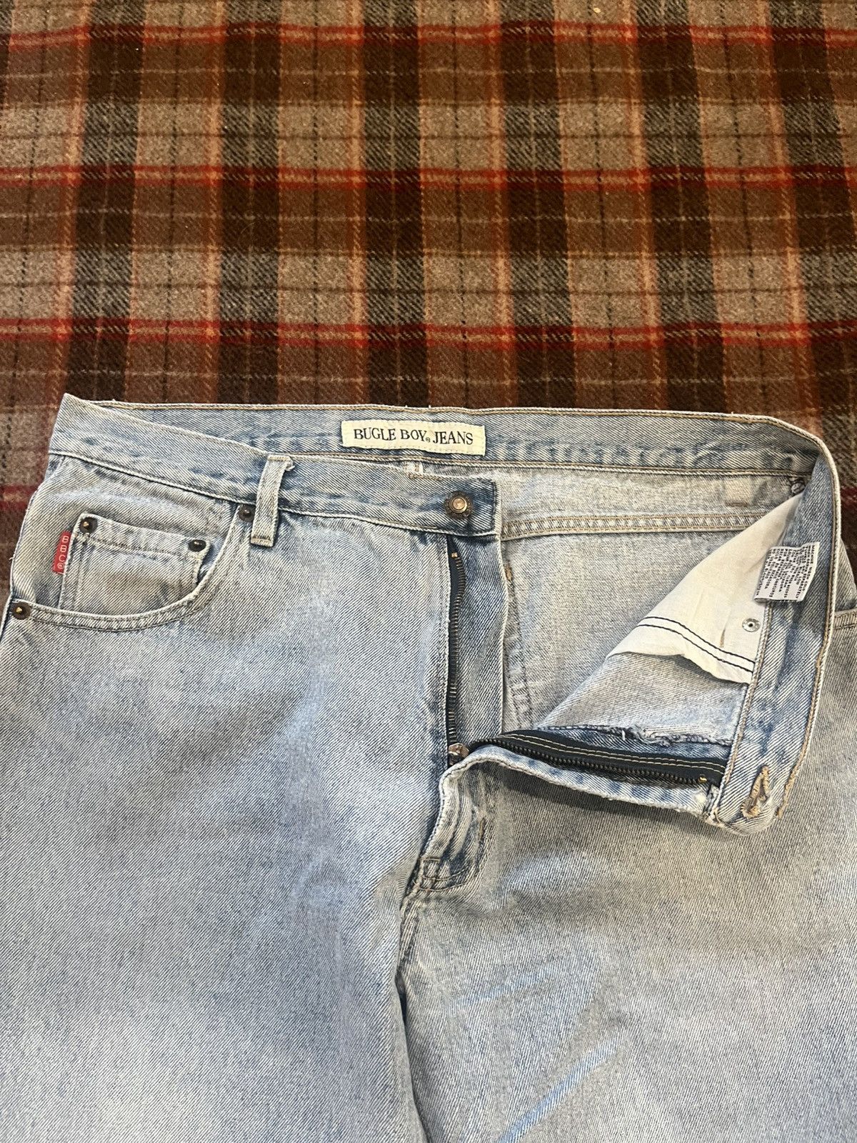 Bugle Boy Vintage Y2K 2000 Light Washed grunge Denim bugle boy 34” Size US 34 / EU 50 - 5 Thumbnail